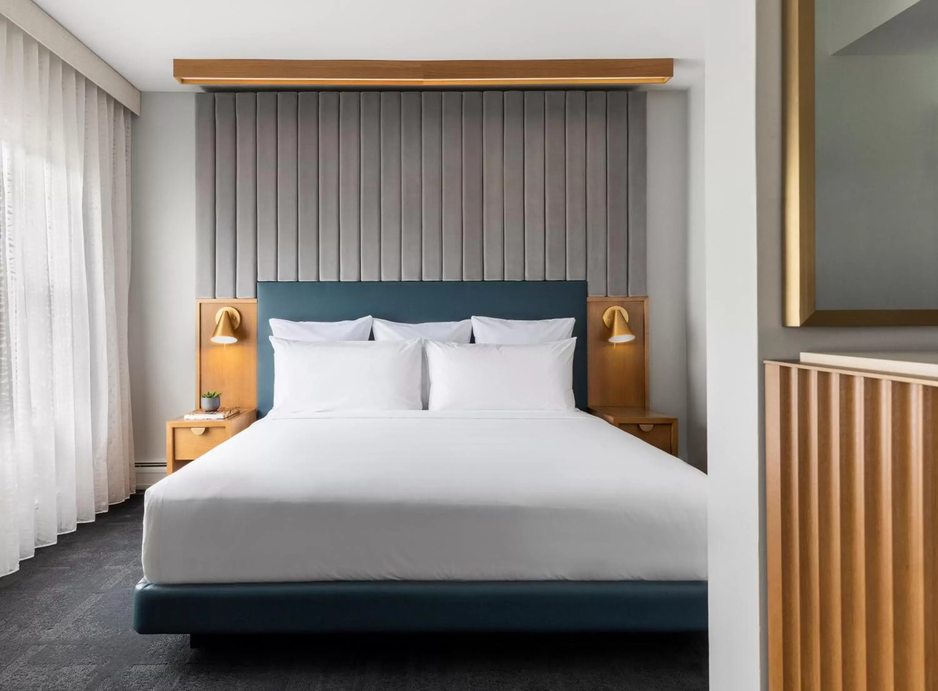 Studio Suite in 21c Museum Hotel Chicago Studio Suite in 21c Museum Hotel Chicago