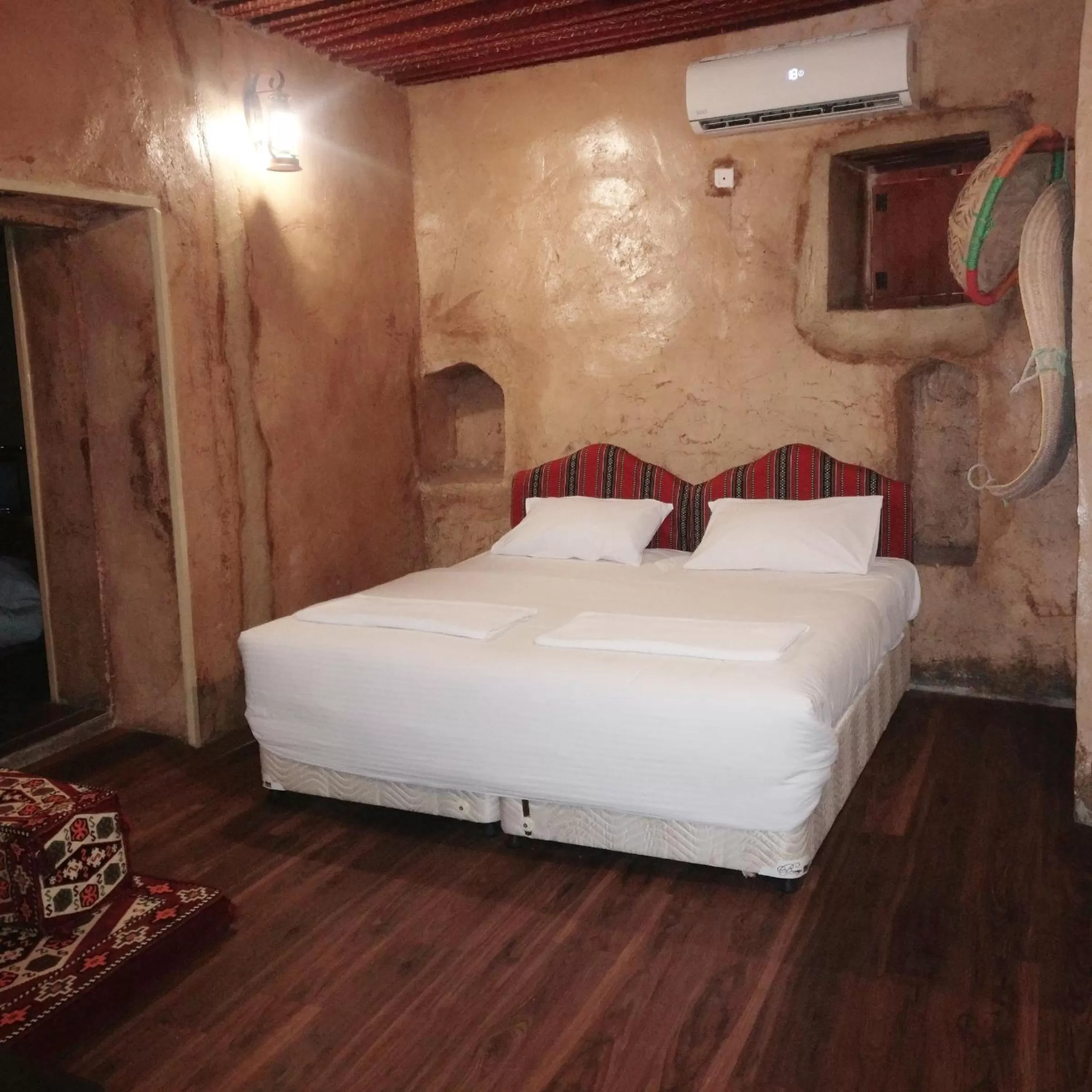 Bed in Nizwa Heritage Inn