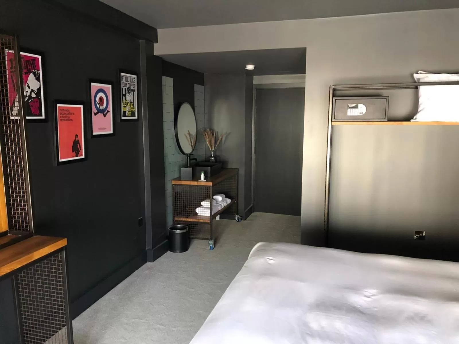 Photo of the whole room, Bed in The Baltic Hotel