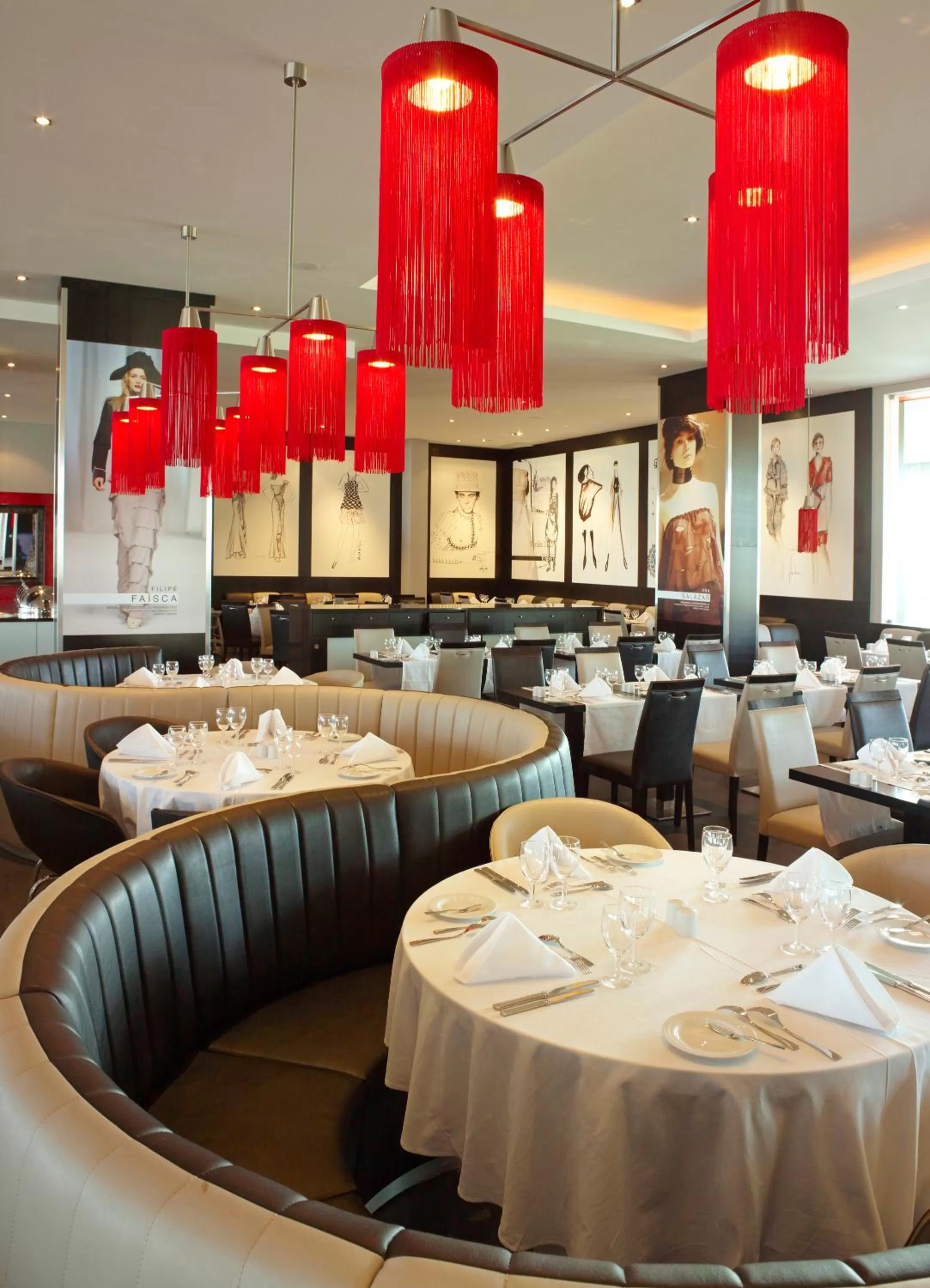 Restaurant/places to eat in Vila Gale Lagos