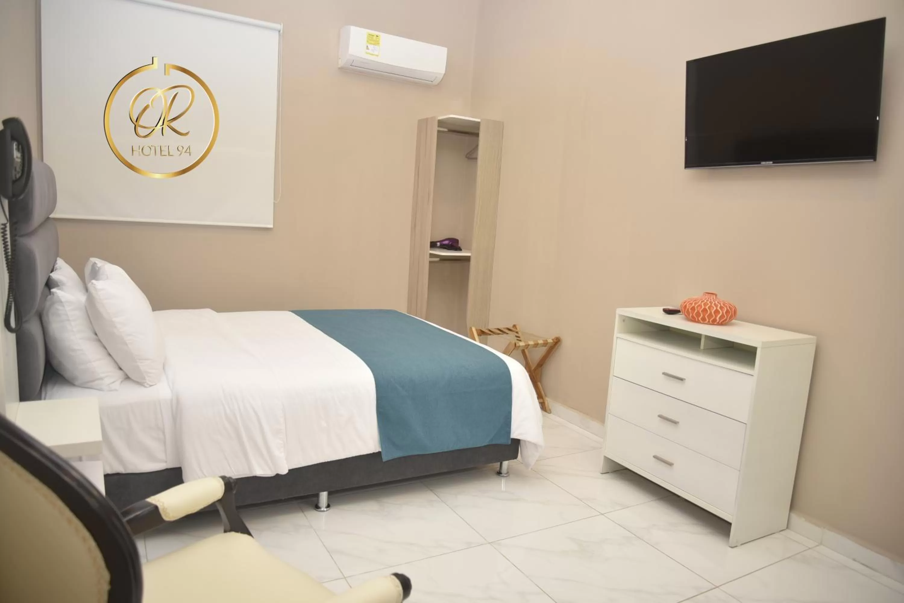 Photo of the whole room in OR HOTEL 94