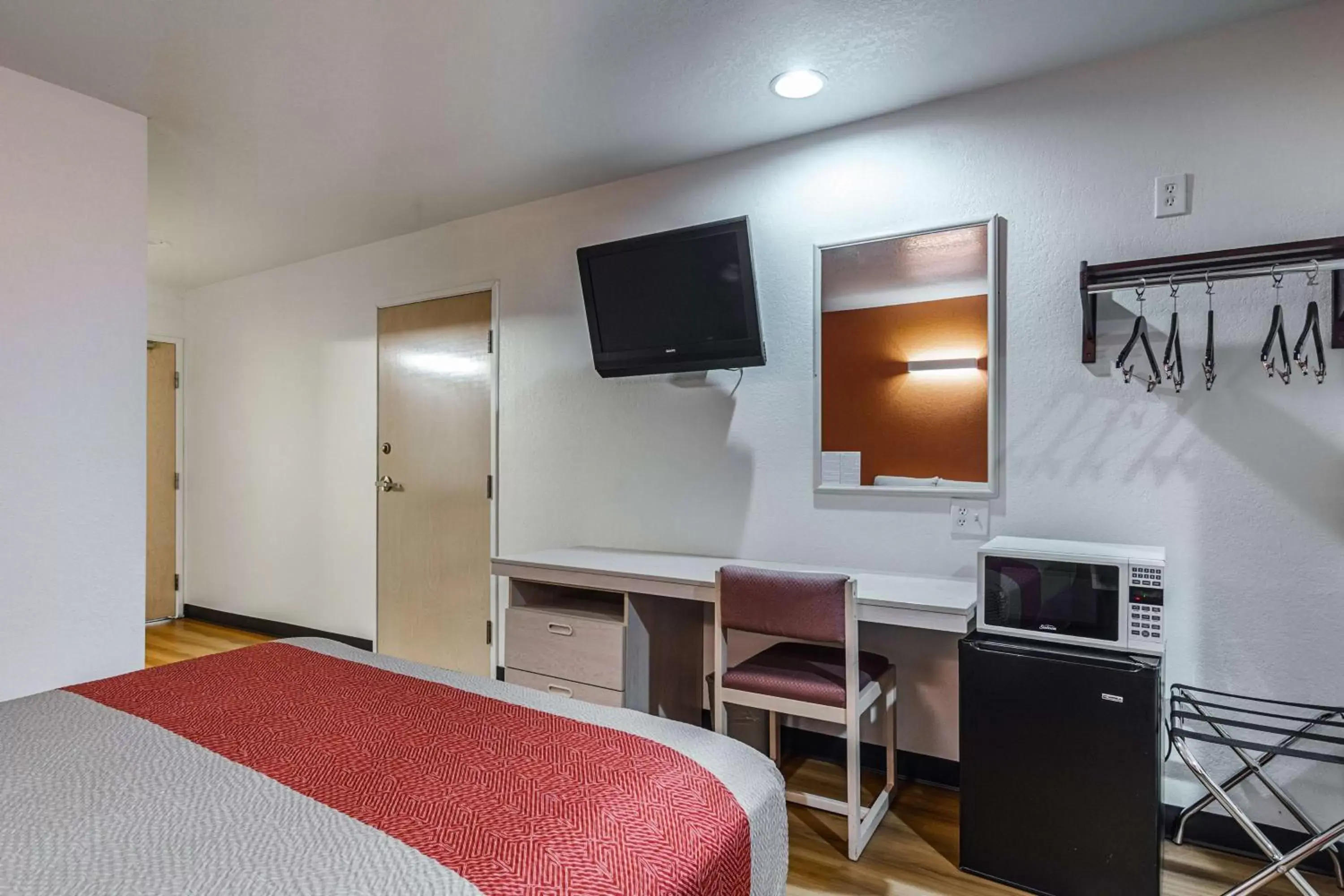 Queen Room - Disability Access in Motel 6-Mcalester, OK Queen Room - Disability Access in Motel 6-Mcalester, OK