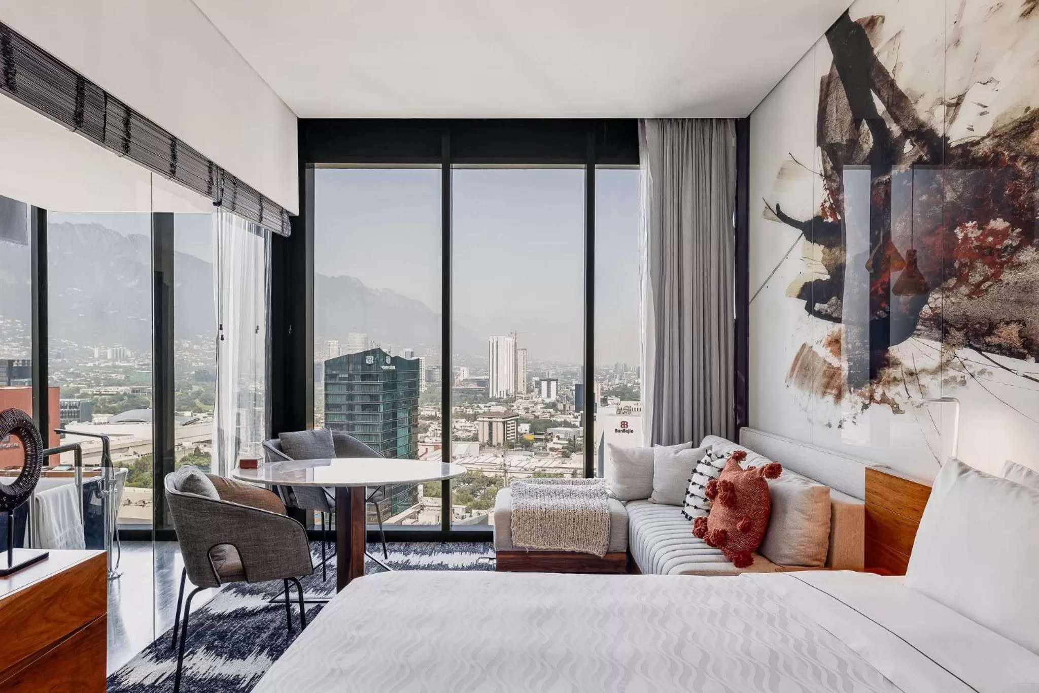 Photo of the whole room, Bed in Live Aqua Monterrey