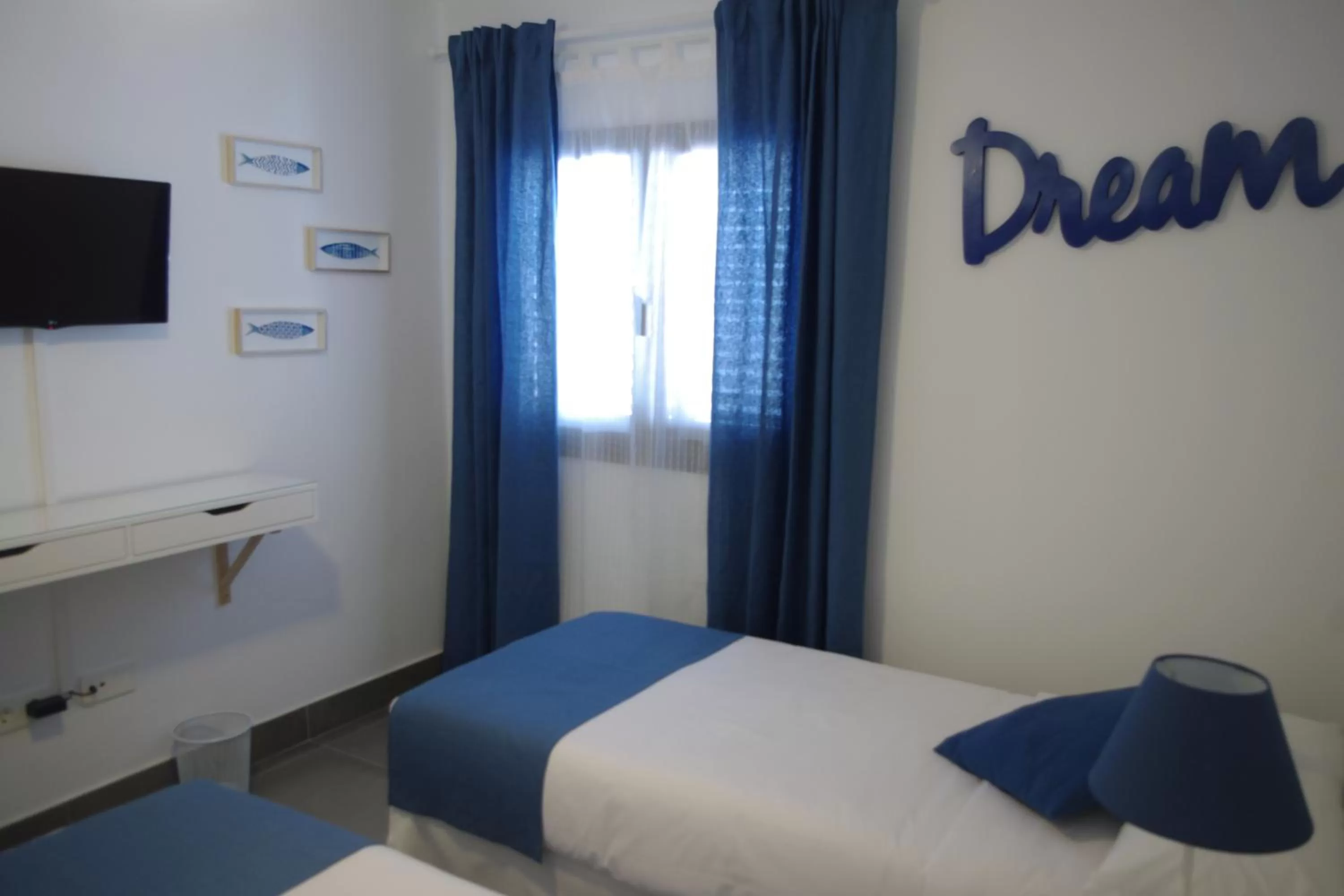 Photo of the whole room, Bed in MAGMA Rooms Playa Honda