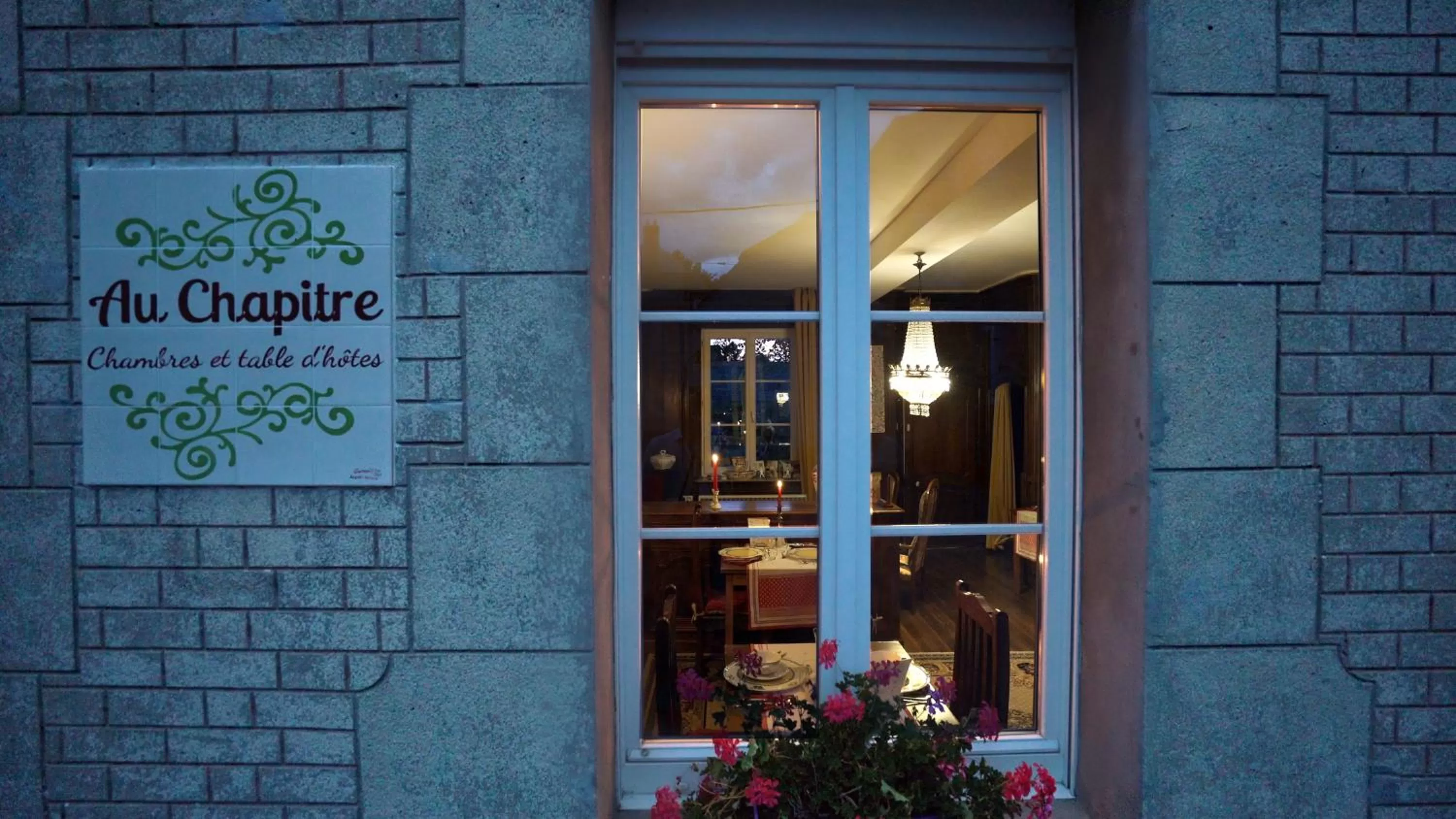 Facade/entrance in Au Chapitre