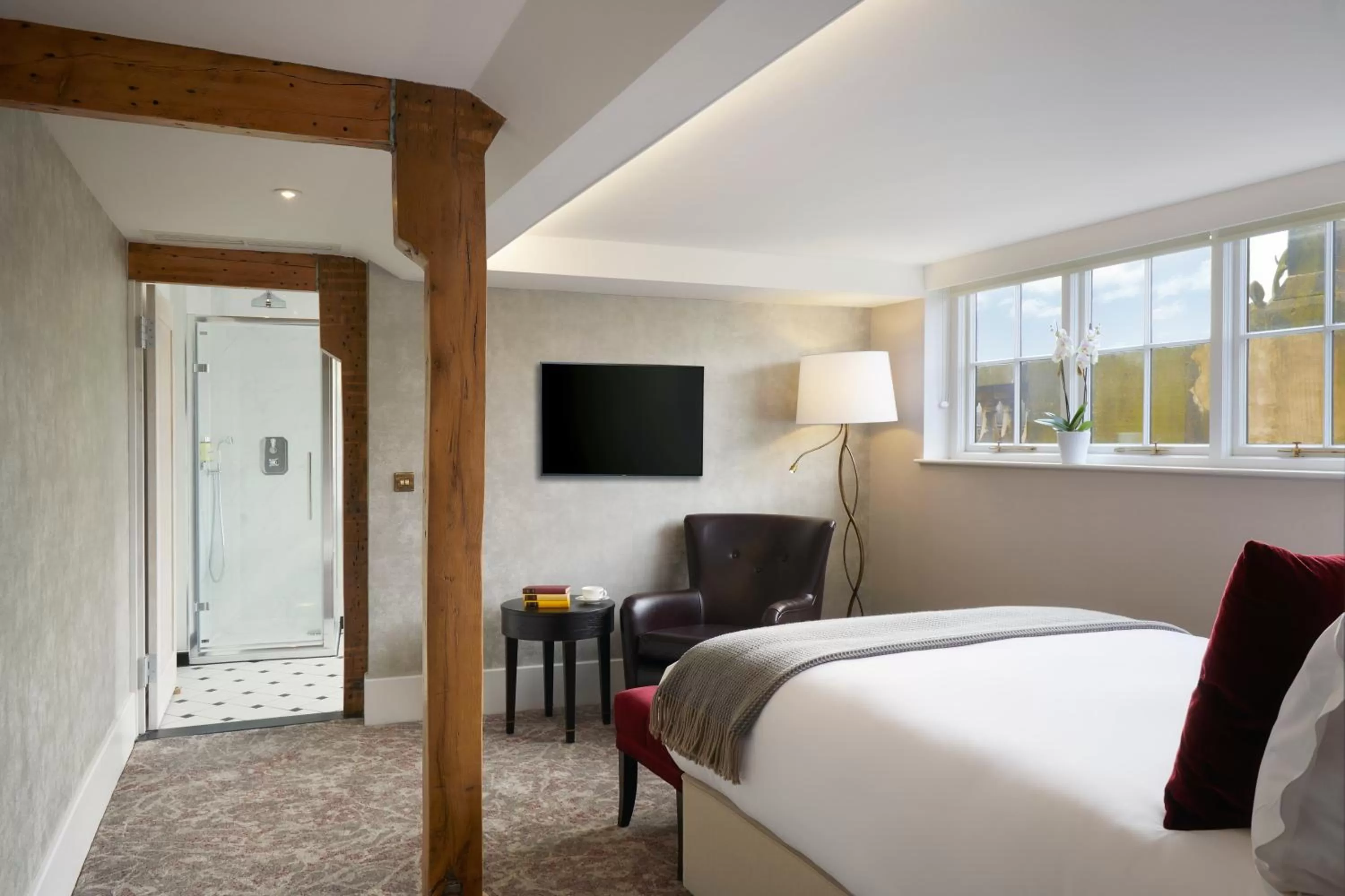 Bedroom, Bed in Buxton Crescent