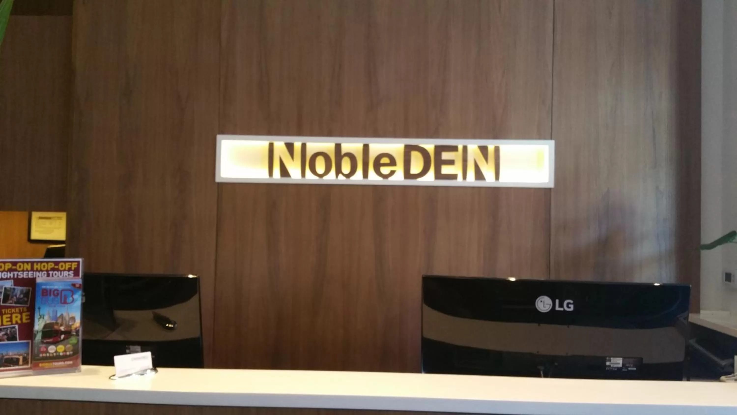 Lobby or reception in NobleDEN Hotel