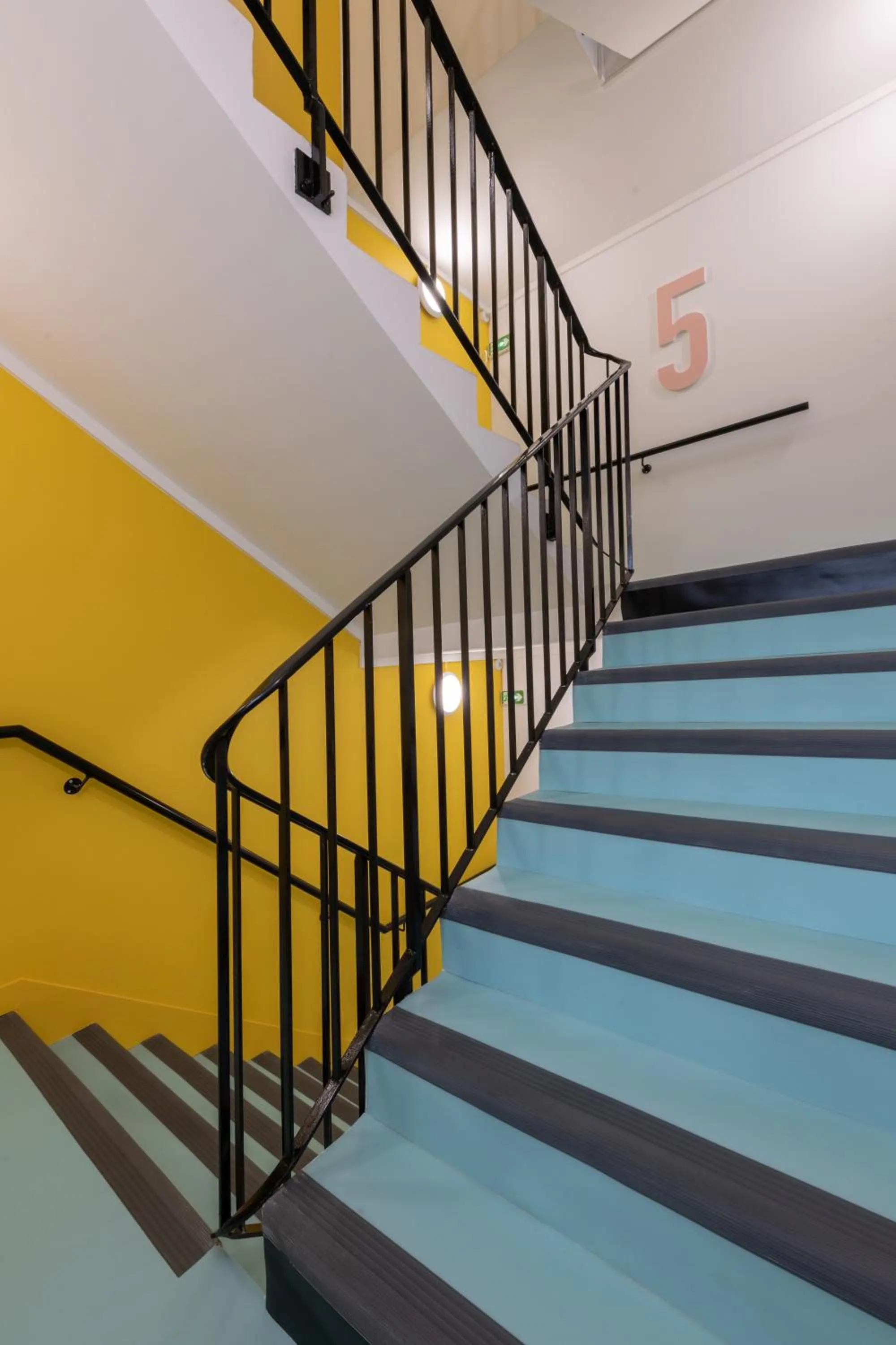 Property building in Auberge de jeunesse Hosho Paris Sud - Porte d'Italie