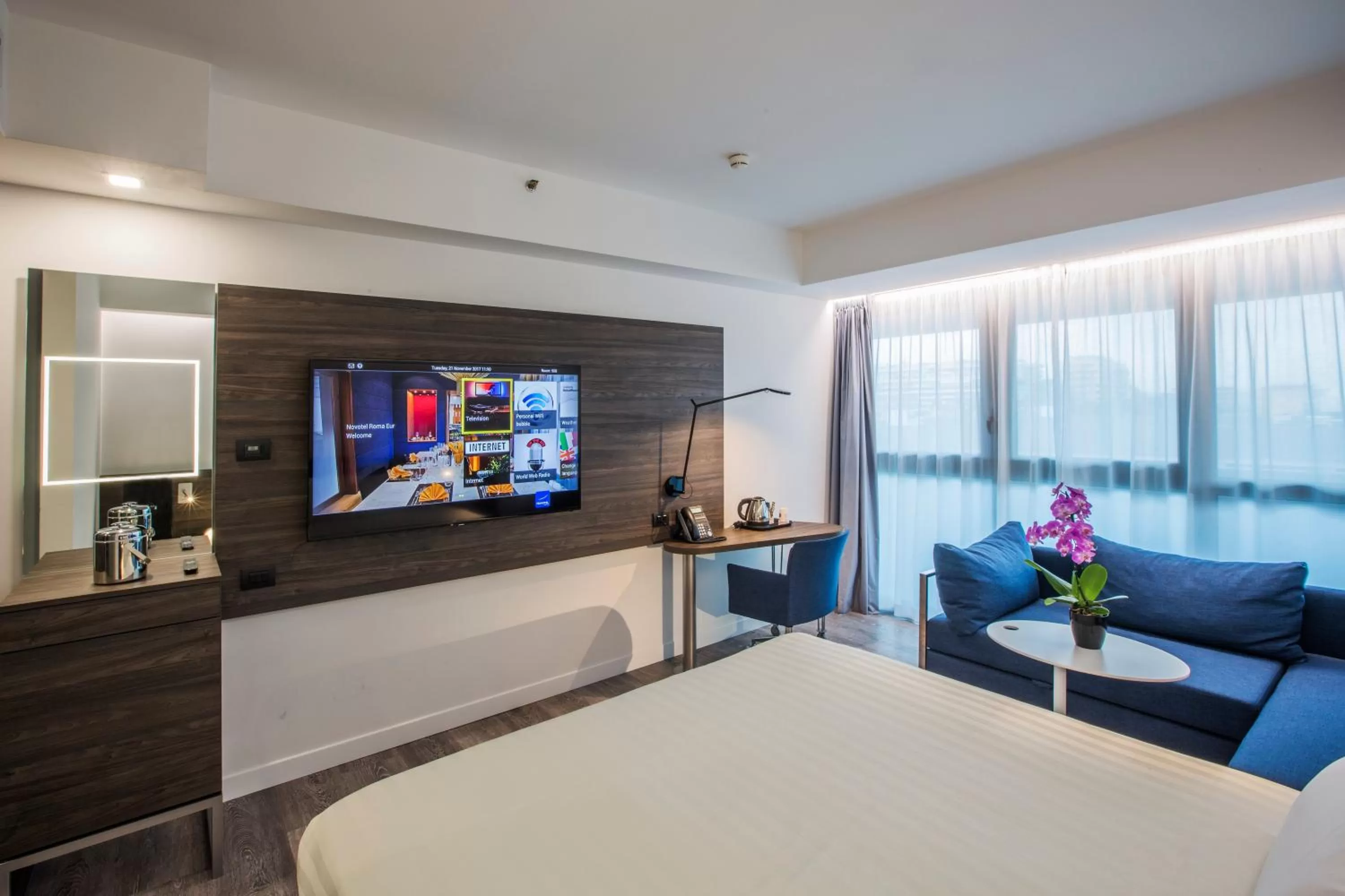 Bedroom, Bed in Novotel Roma Eur