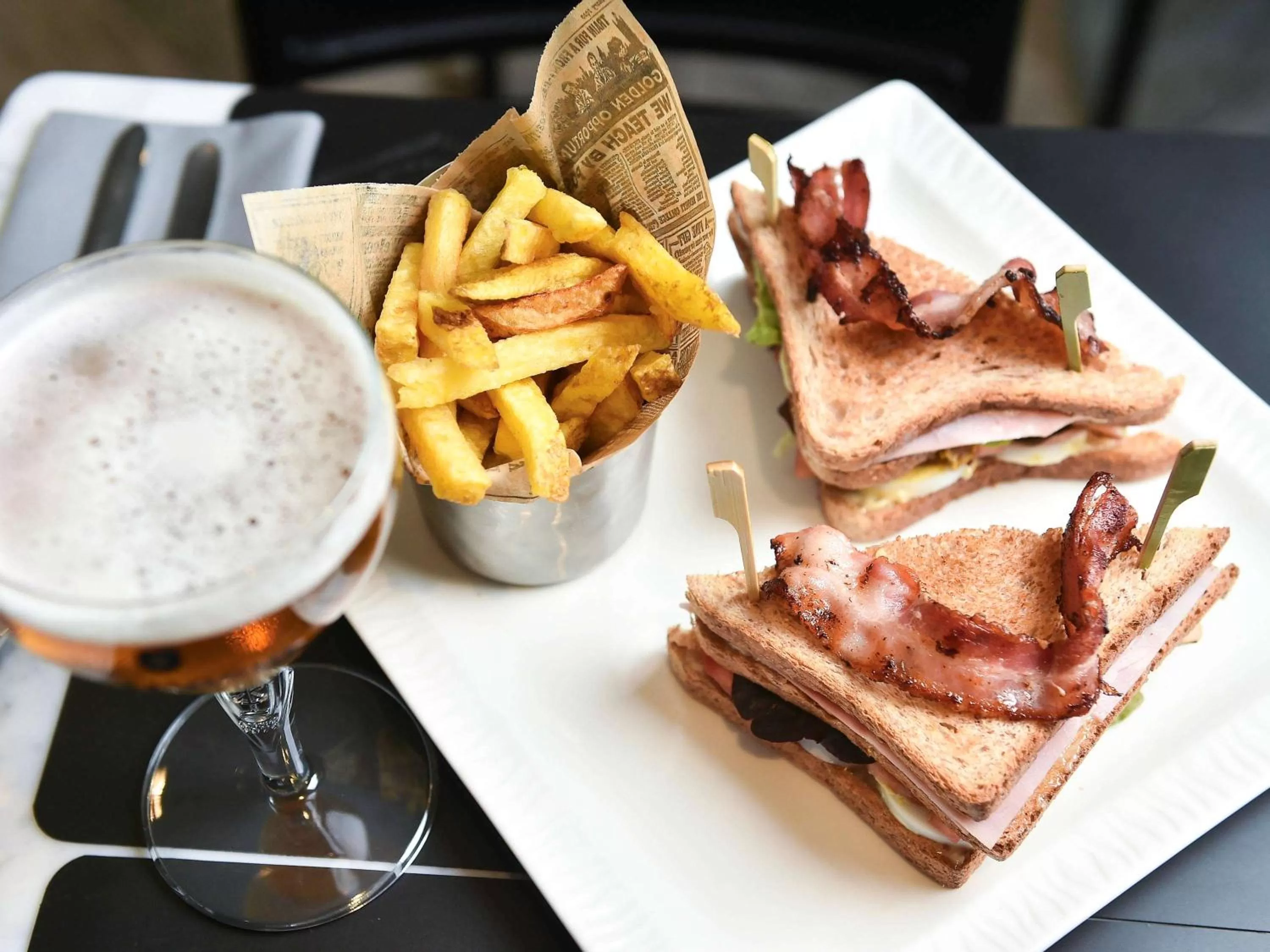 Restaurant/places to eat in ibis Styles Dijon Central