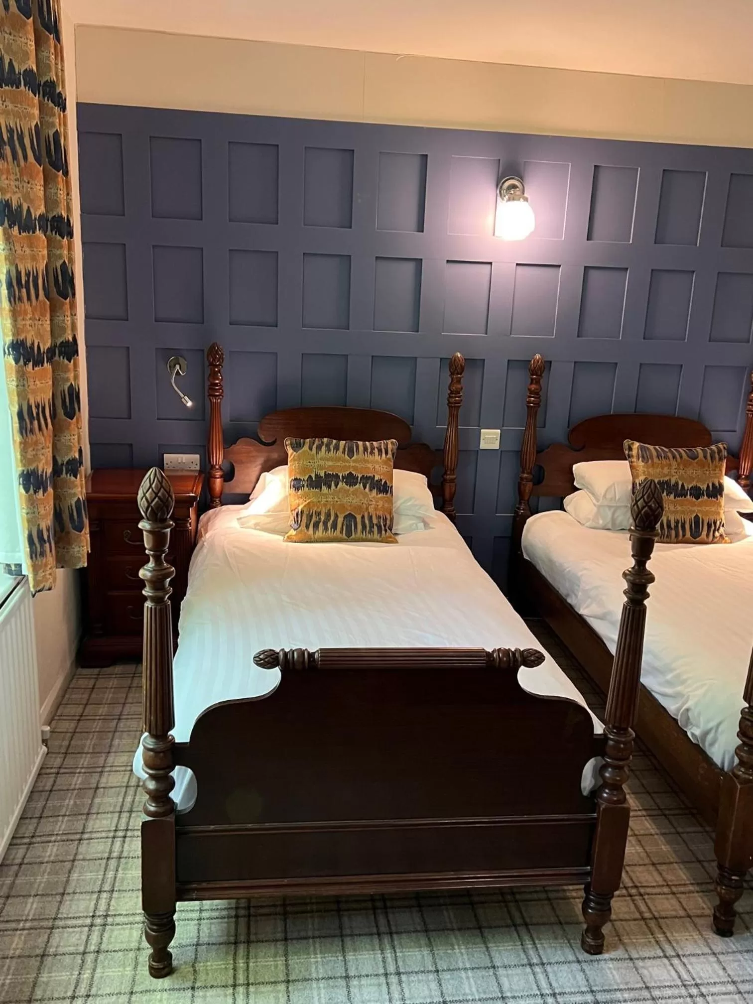 Bed in The Chainbridge Hotel