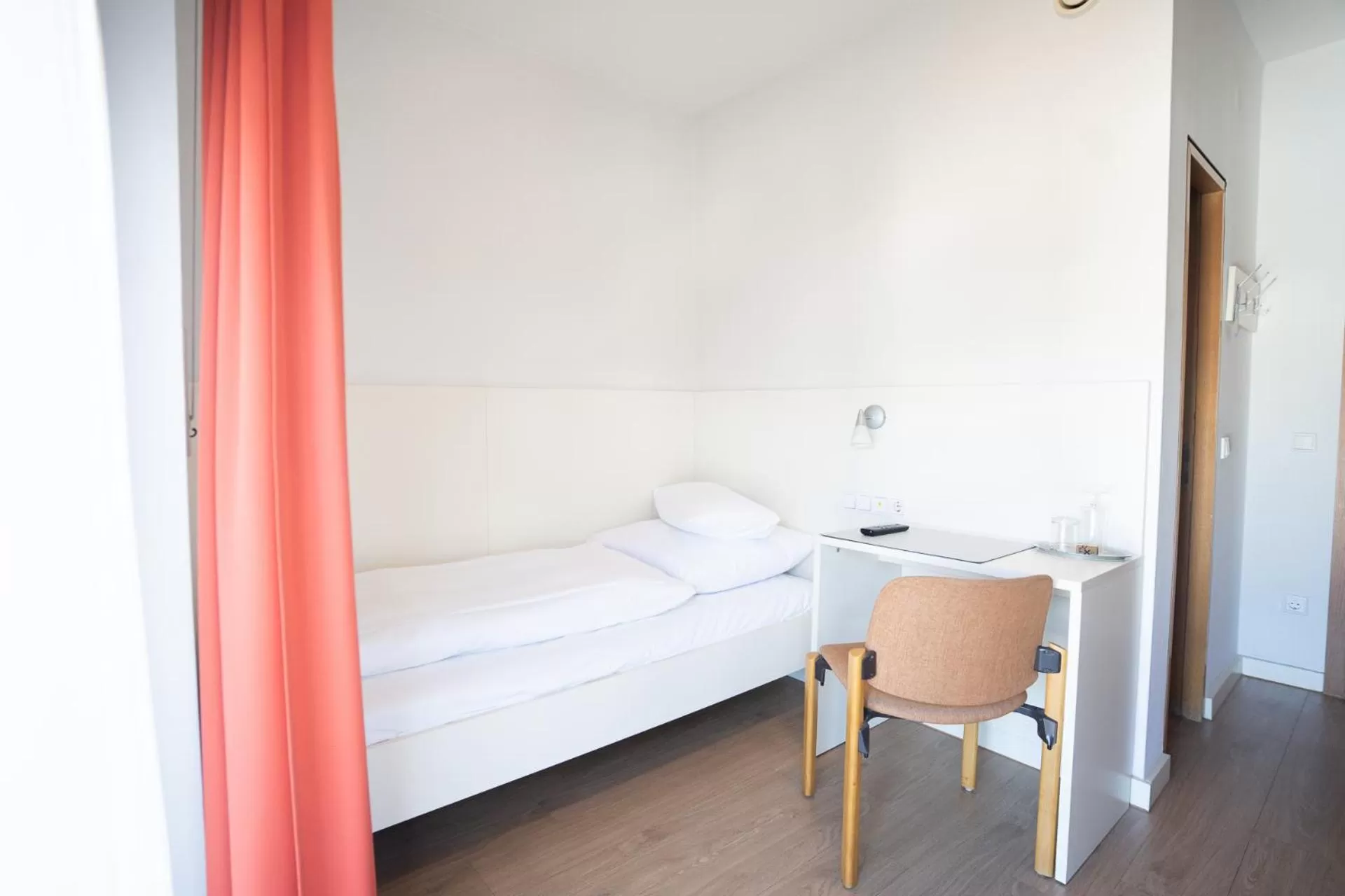 Photo of the whole room, Bed in AP Hotel Viernheim am Kapellenberg