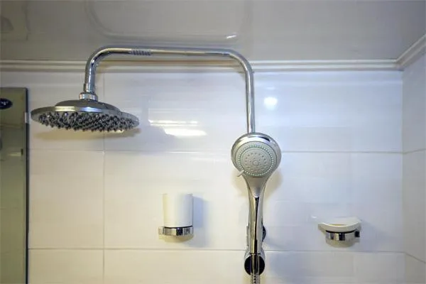 Shower in Crib 49 Guesthouse - Foreigner only