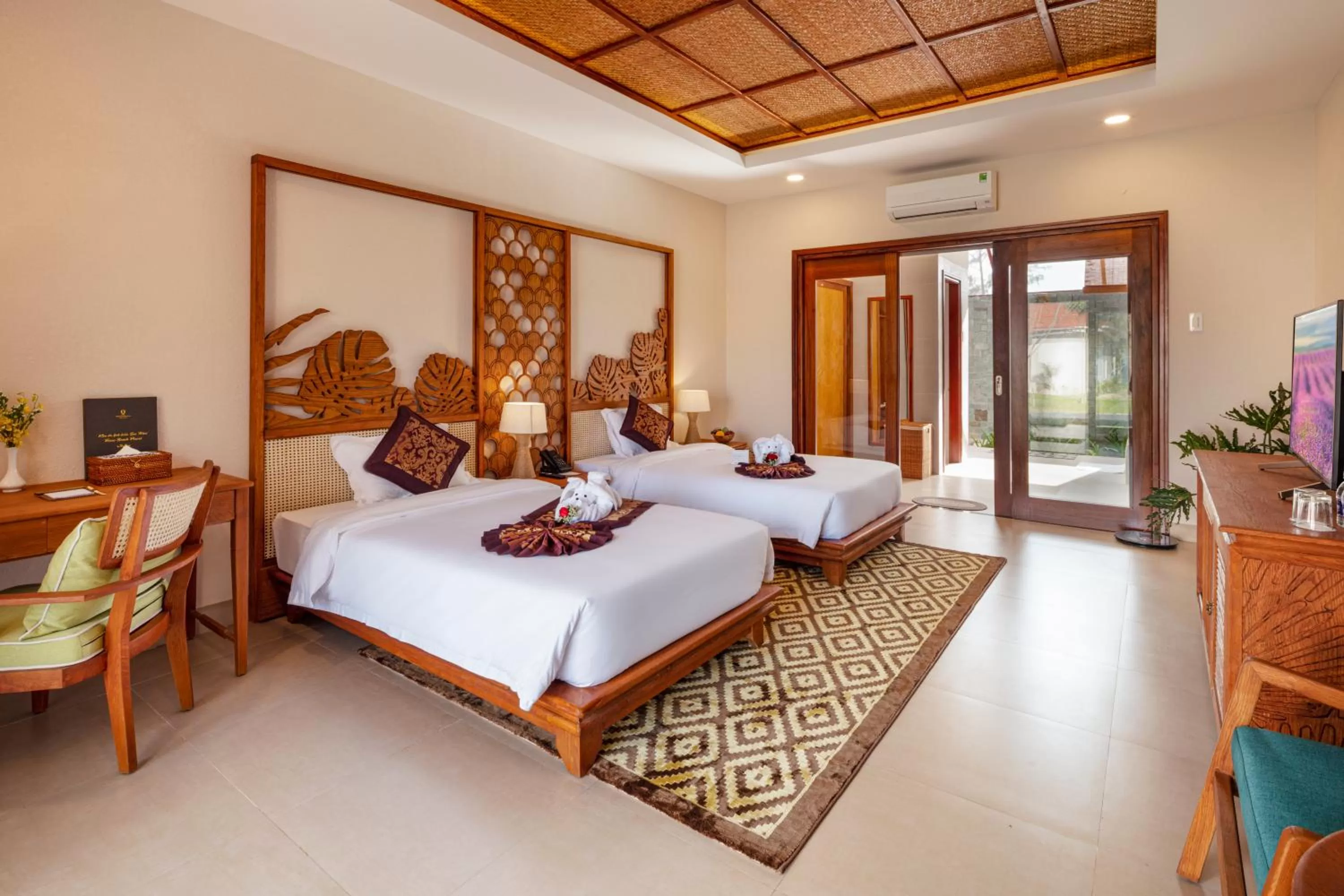 Photo of the whole room, Bed in Sao Mai Beach Resort