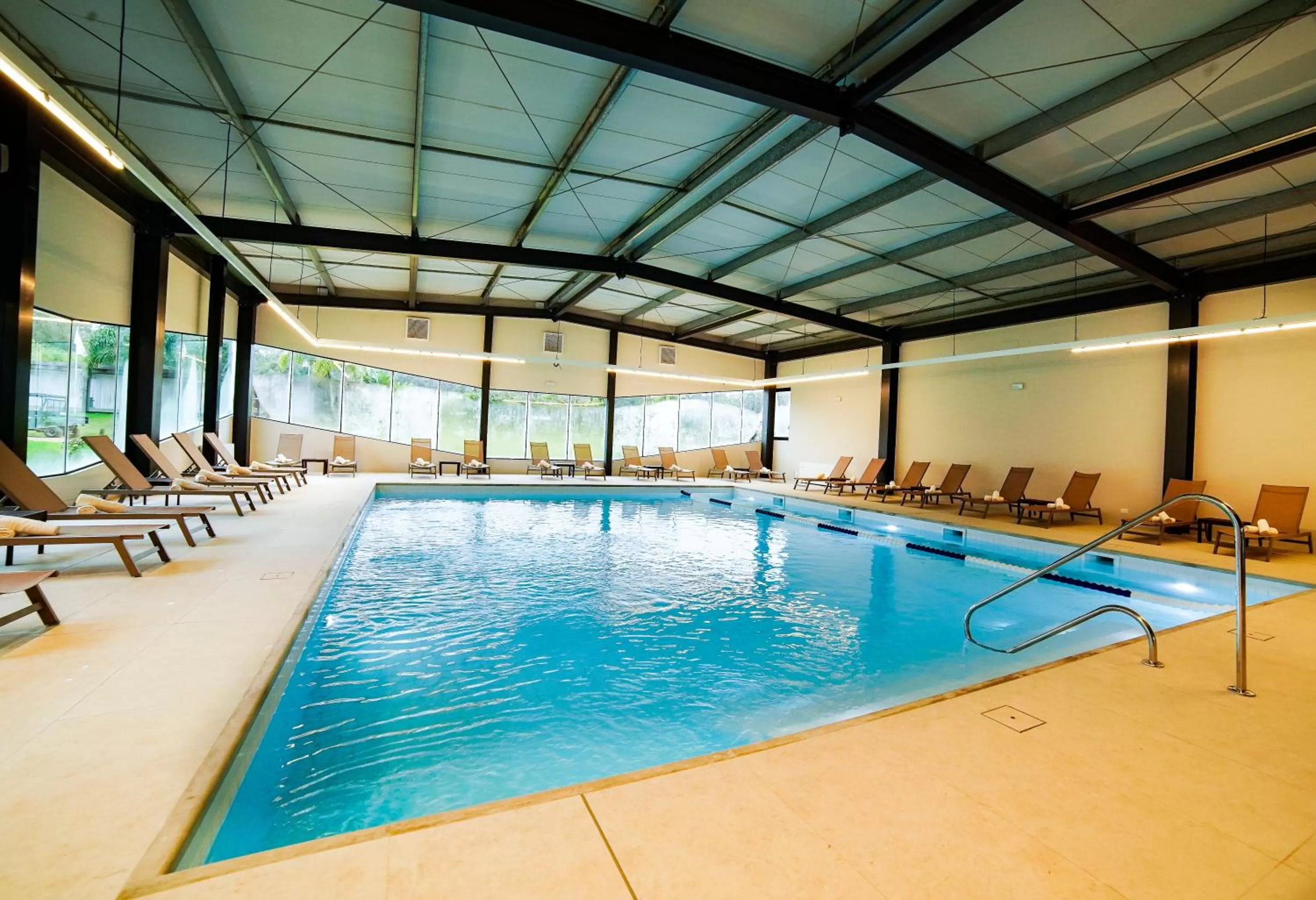 Swimming Pool in Solanas Green Park Spa & Resort