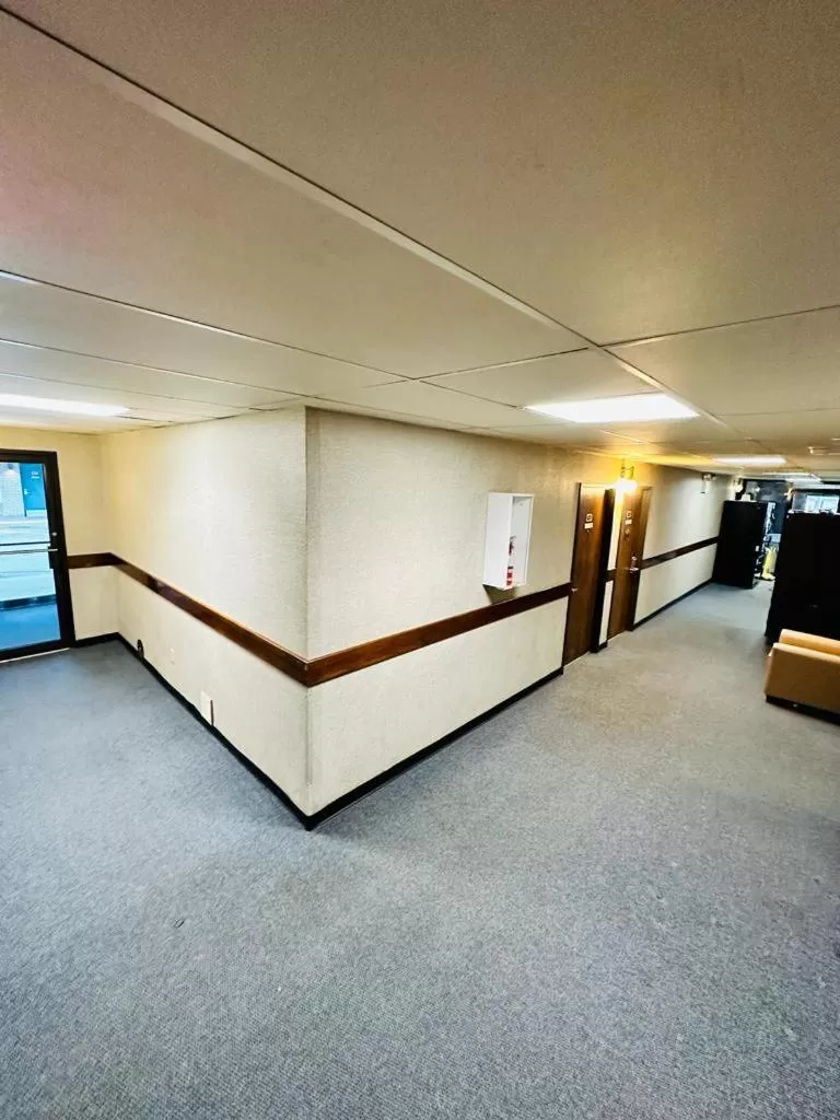 Seating area in Travel Inn & Suites