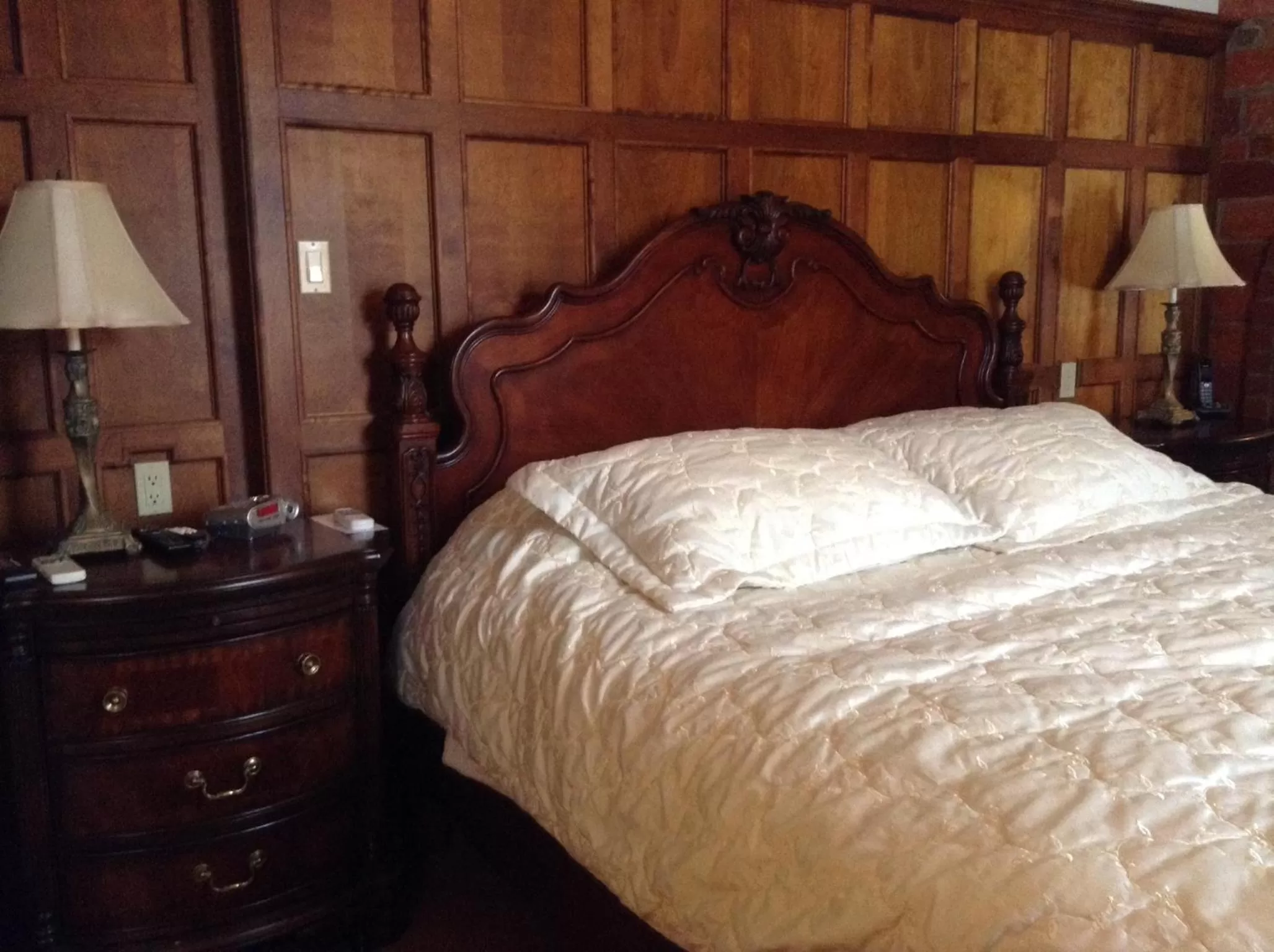 Bed in Le Grand Hôtel