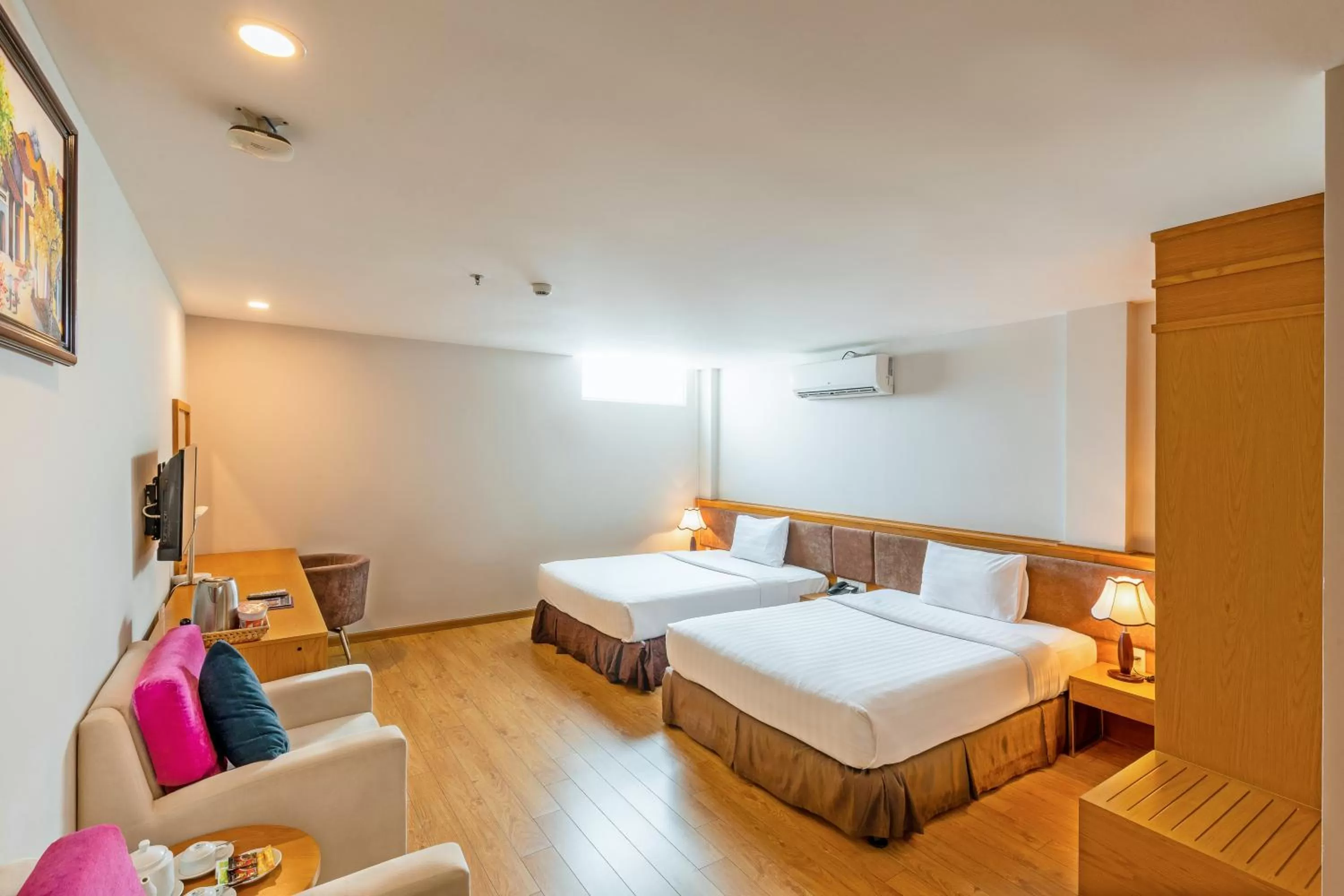 TTC Hotel Deluxe Airport