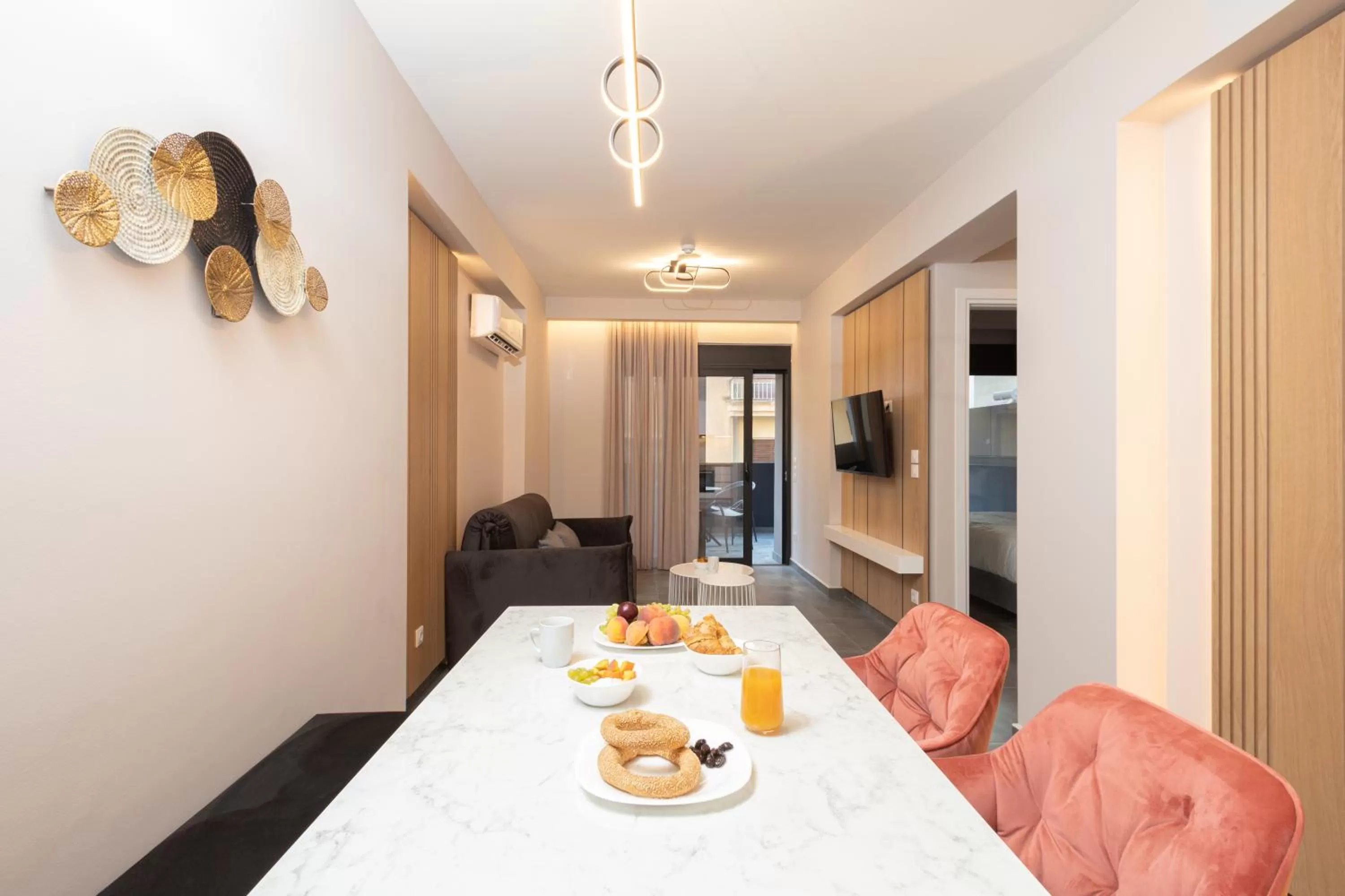 TV and multimedia in LUX&EASY Athens Downtown Residences