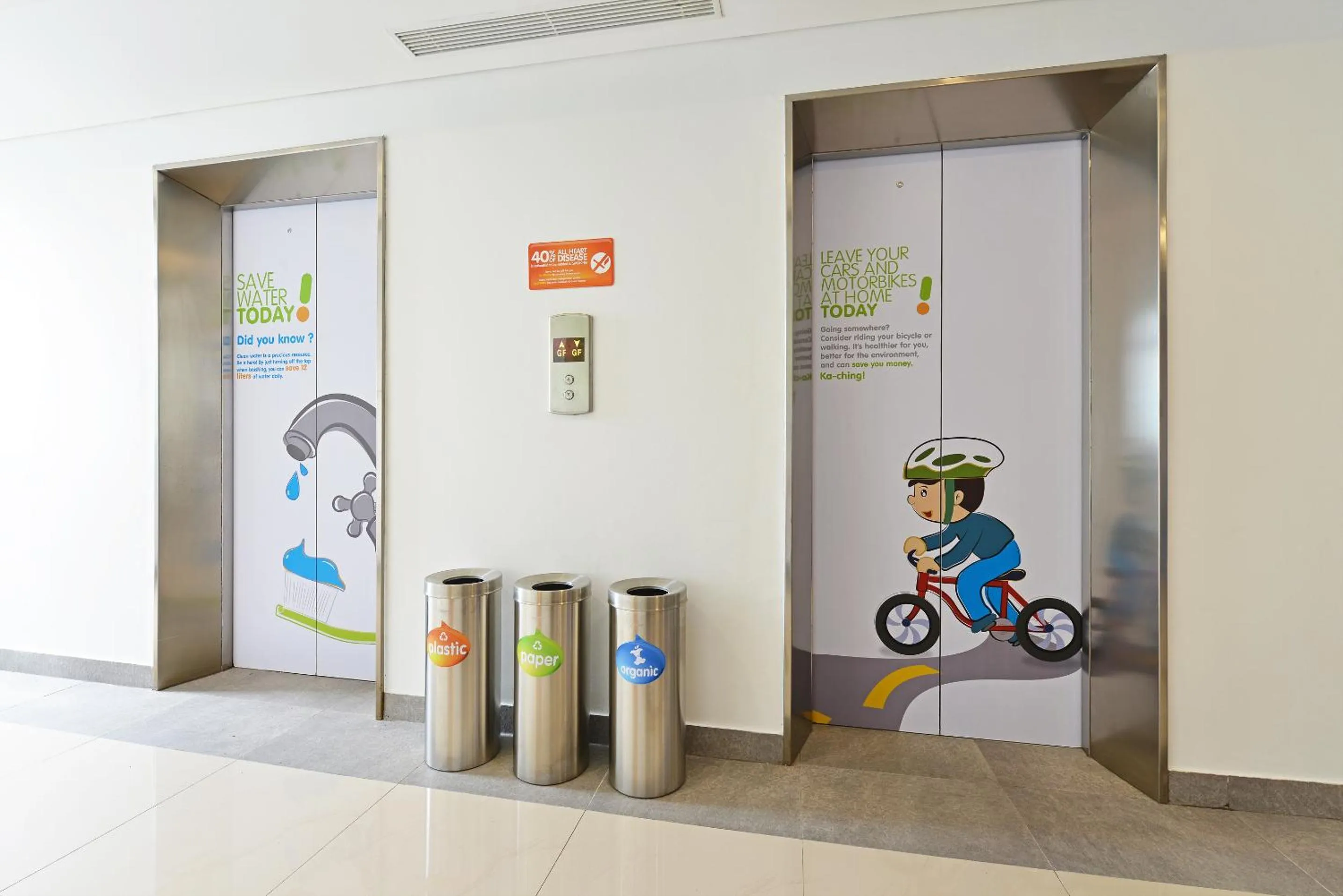 Lobby or reception in POP! Hotel Kelapa Gading