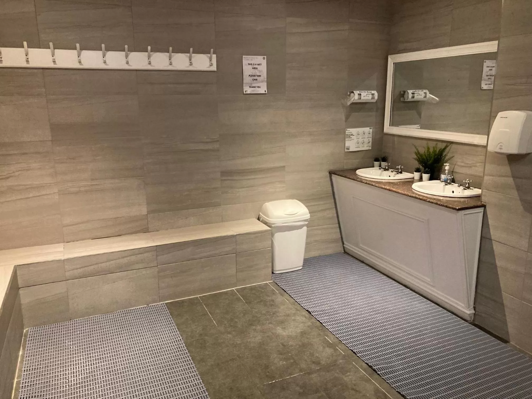 Spa and wellness centre/facilities in Washington Central Hotel and Sleepwell Inn