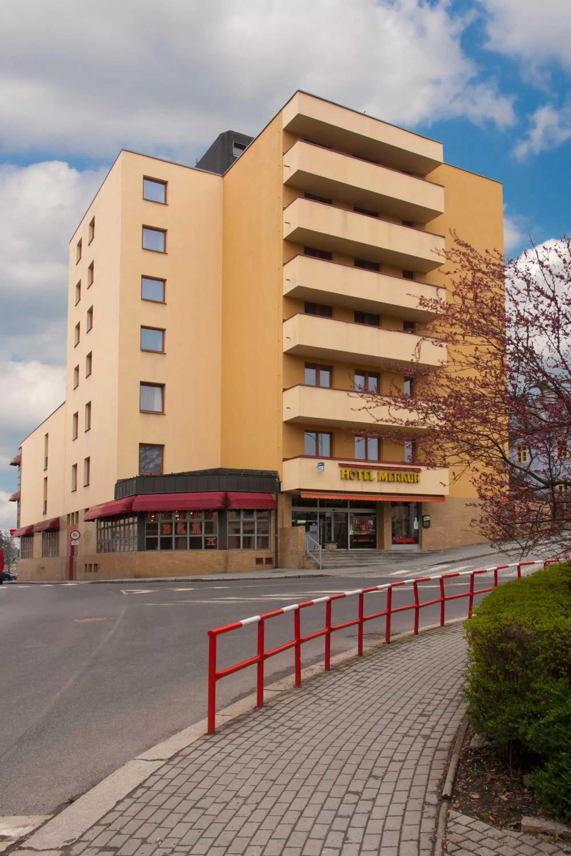 Property building in Hotel Merkur - Jablonec nad Nisou