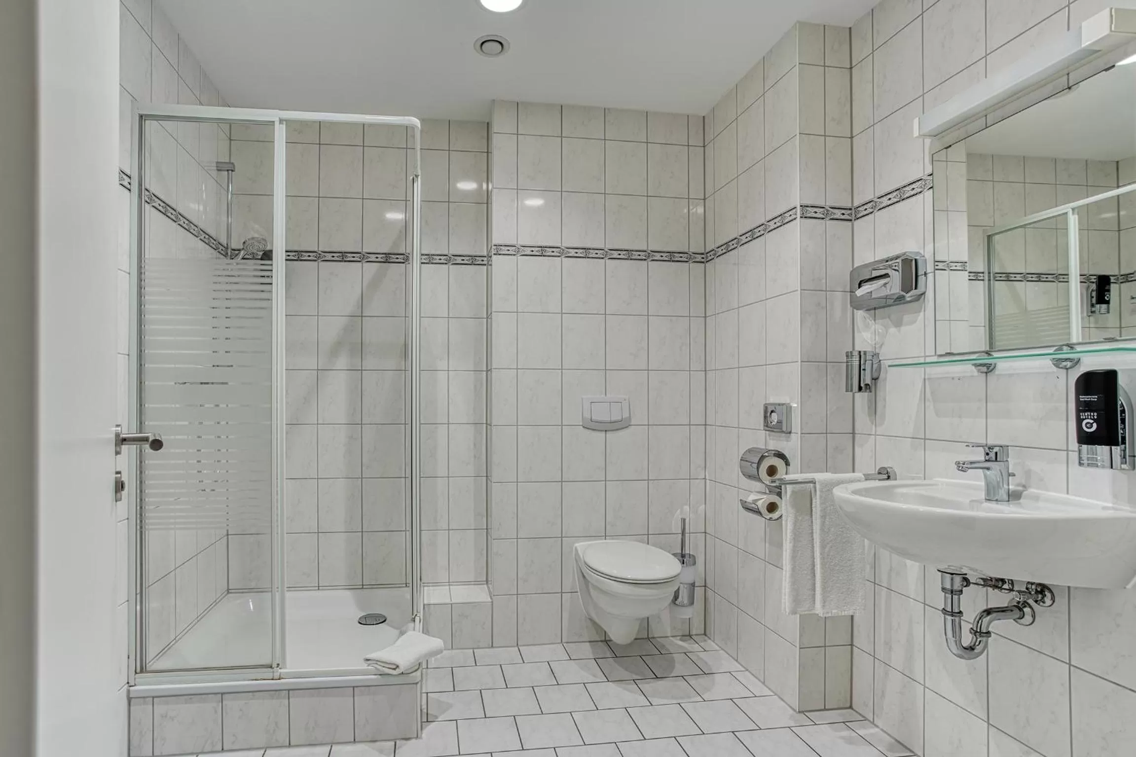 Bathroom in Centro Hotel Braunschweig City, Trademark Collection by Wyndham