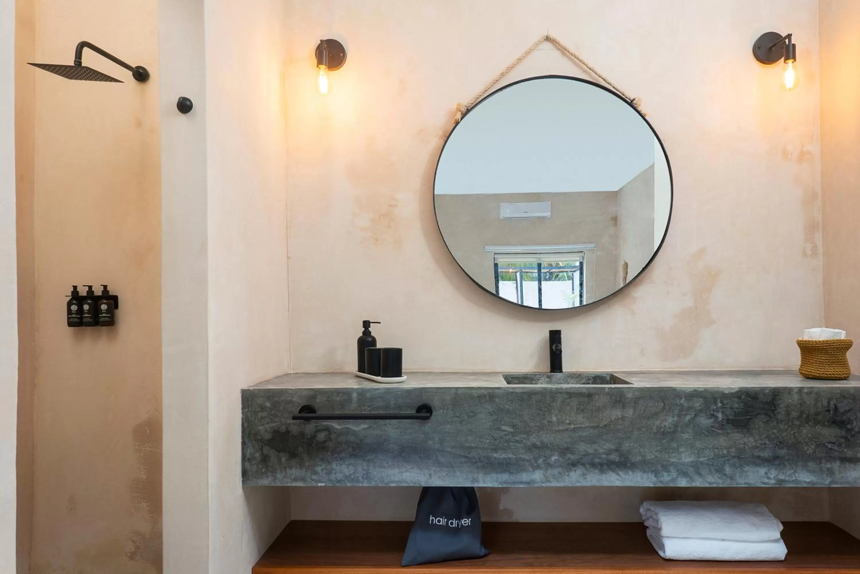 Bathroom in Illa Cozumel