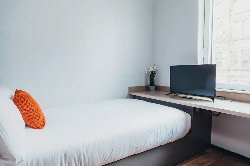 Bed in Quarter by the Warren Collection