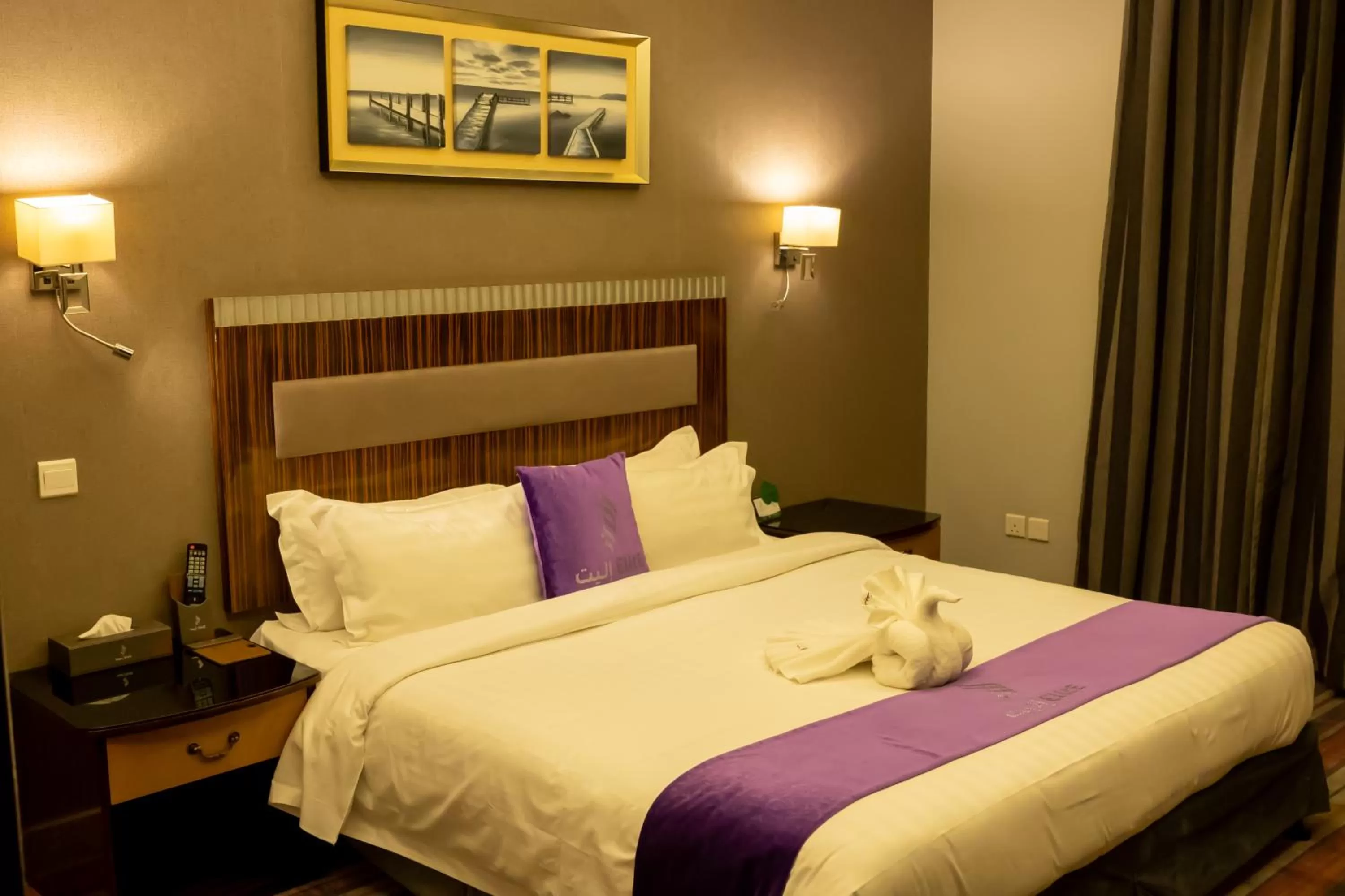 Bed in Elite Al Hamra - Al Cornich