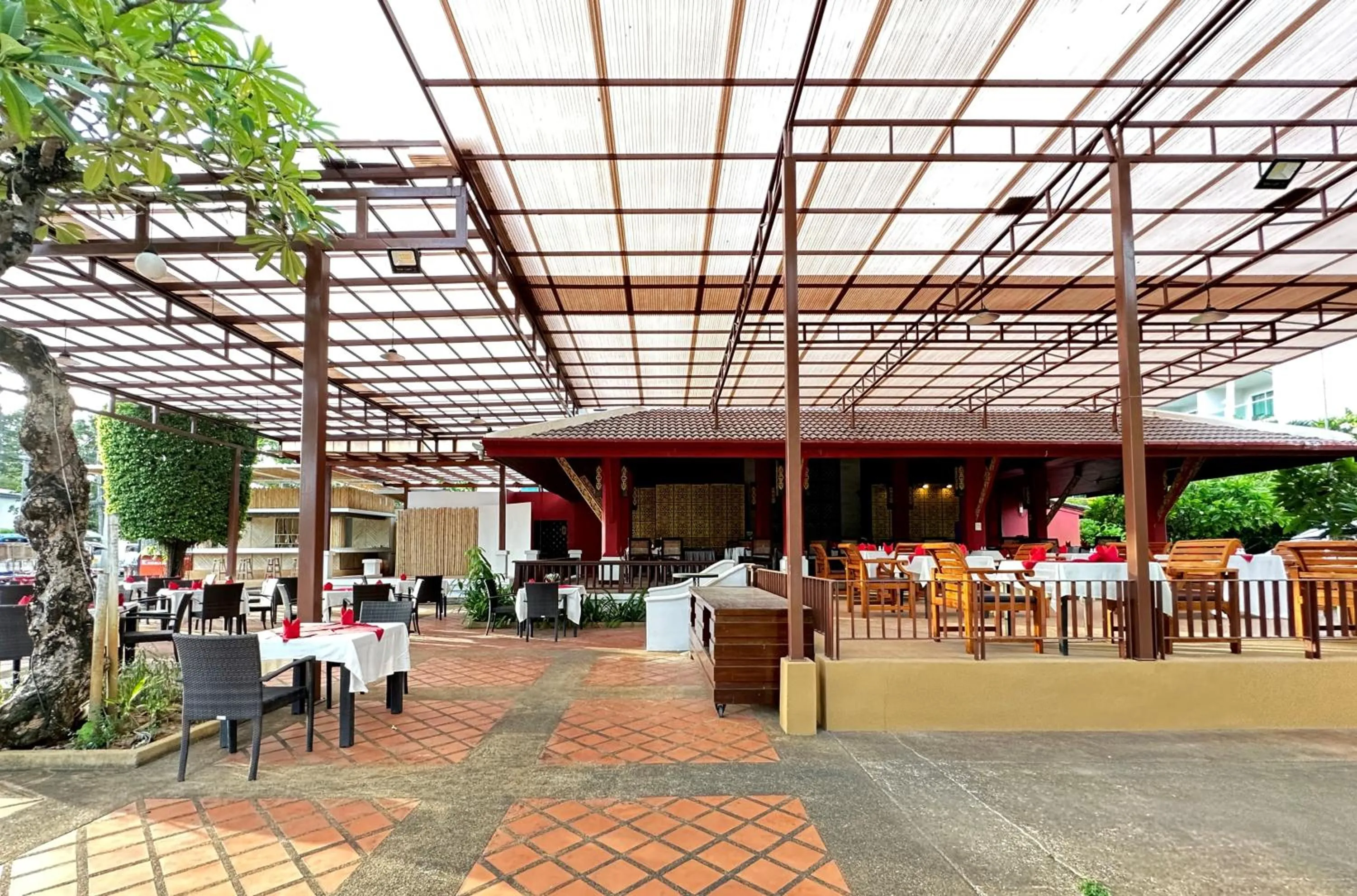 Restaurant/places to eat in Kata Palm Resort - SHA Plus