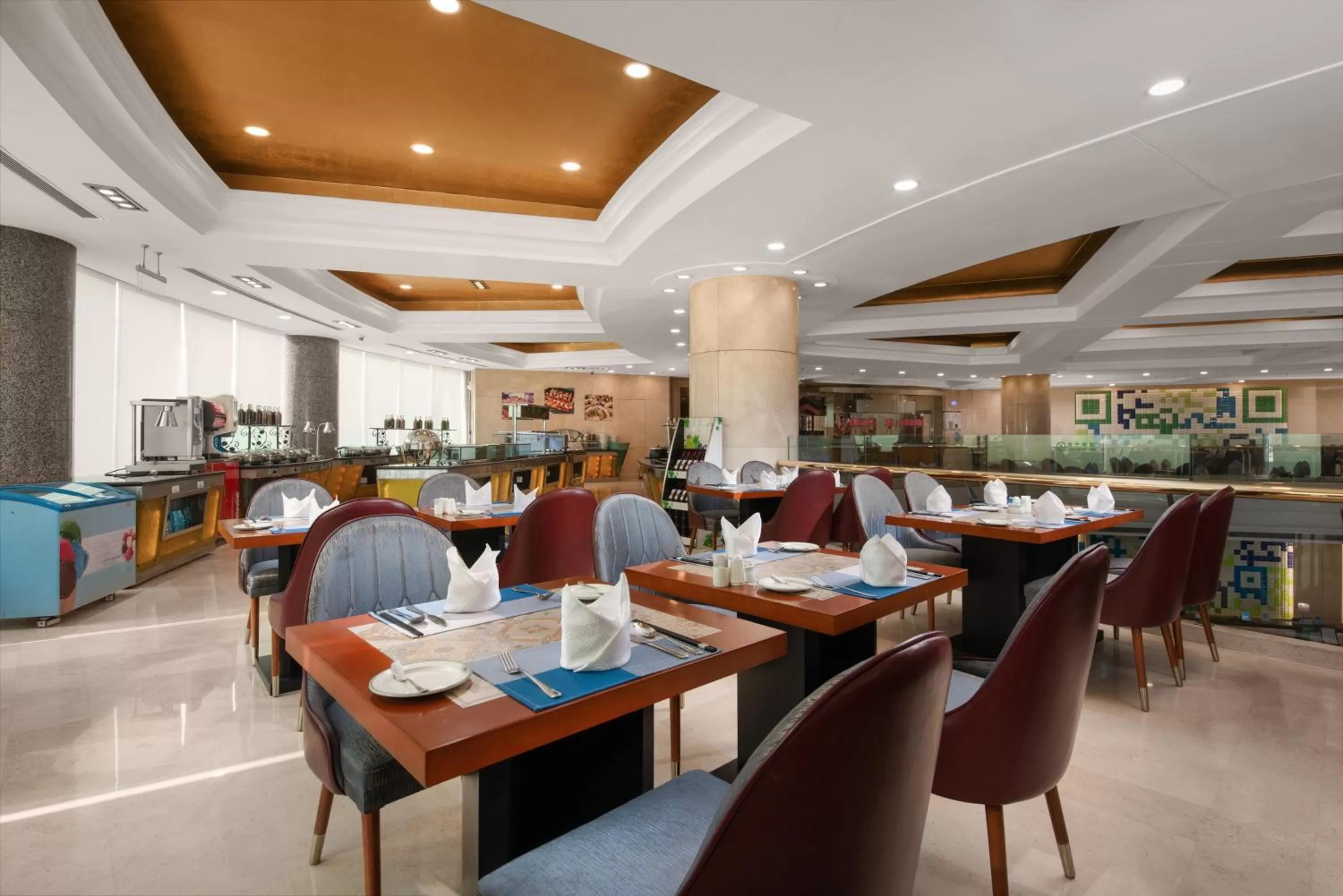 Restaurant/places to eat in Holiday Inn Beijing Chang An West by IHG