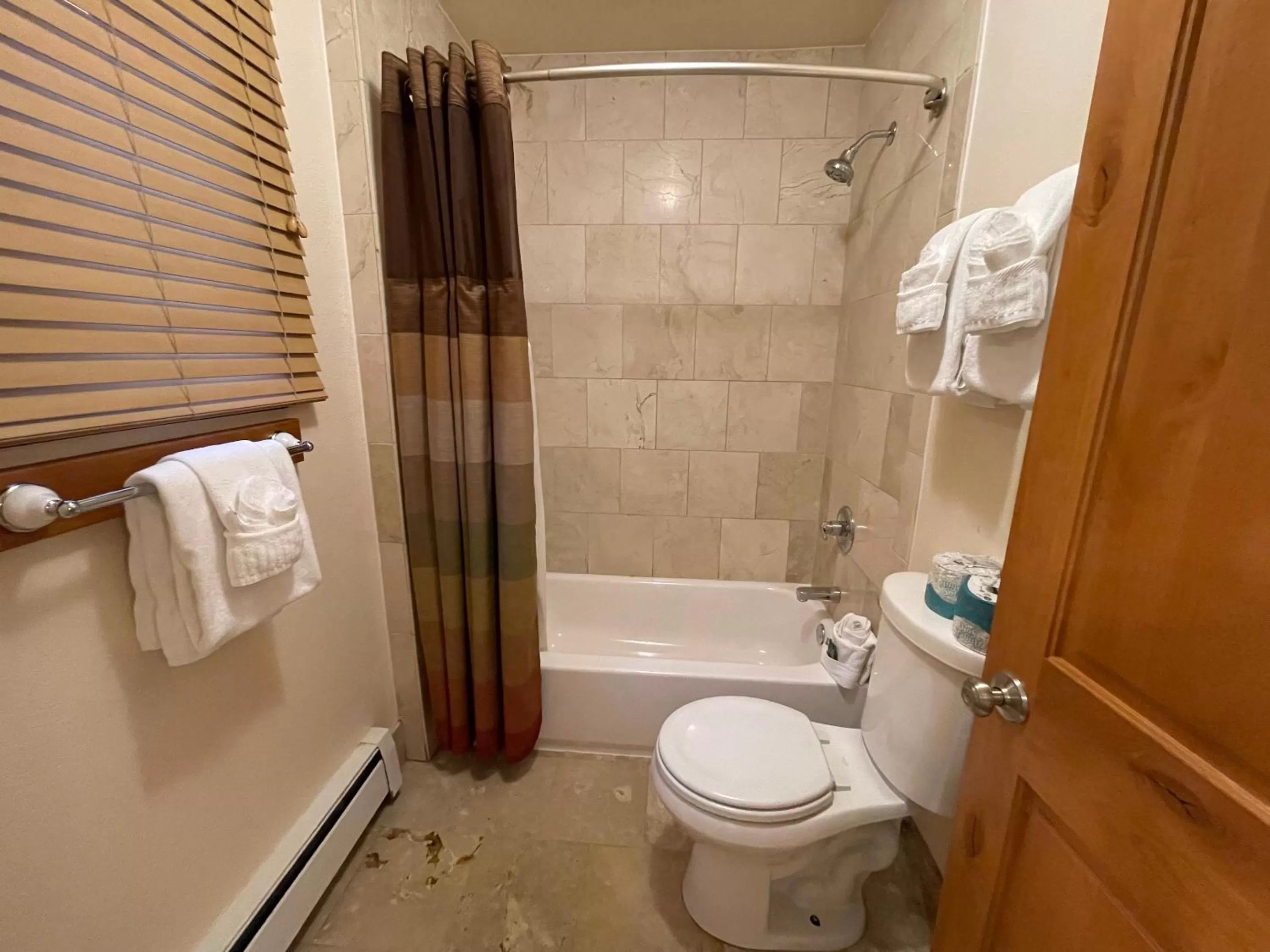 Bathroom in Silver Moon Inn