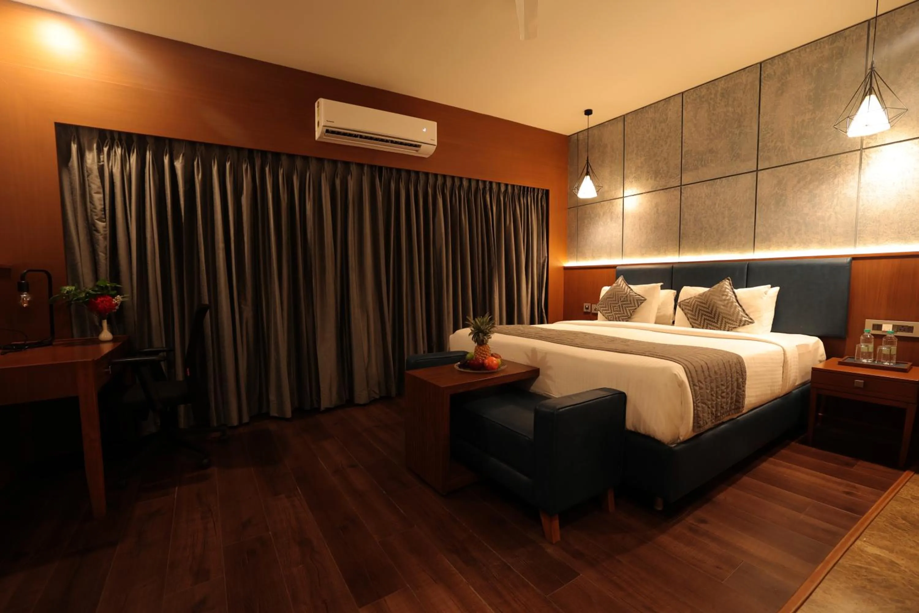 Bed in Poppys Vista Hotel