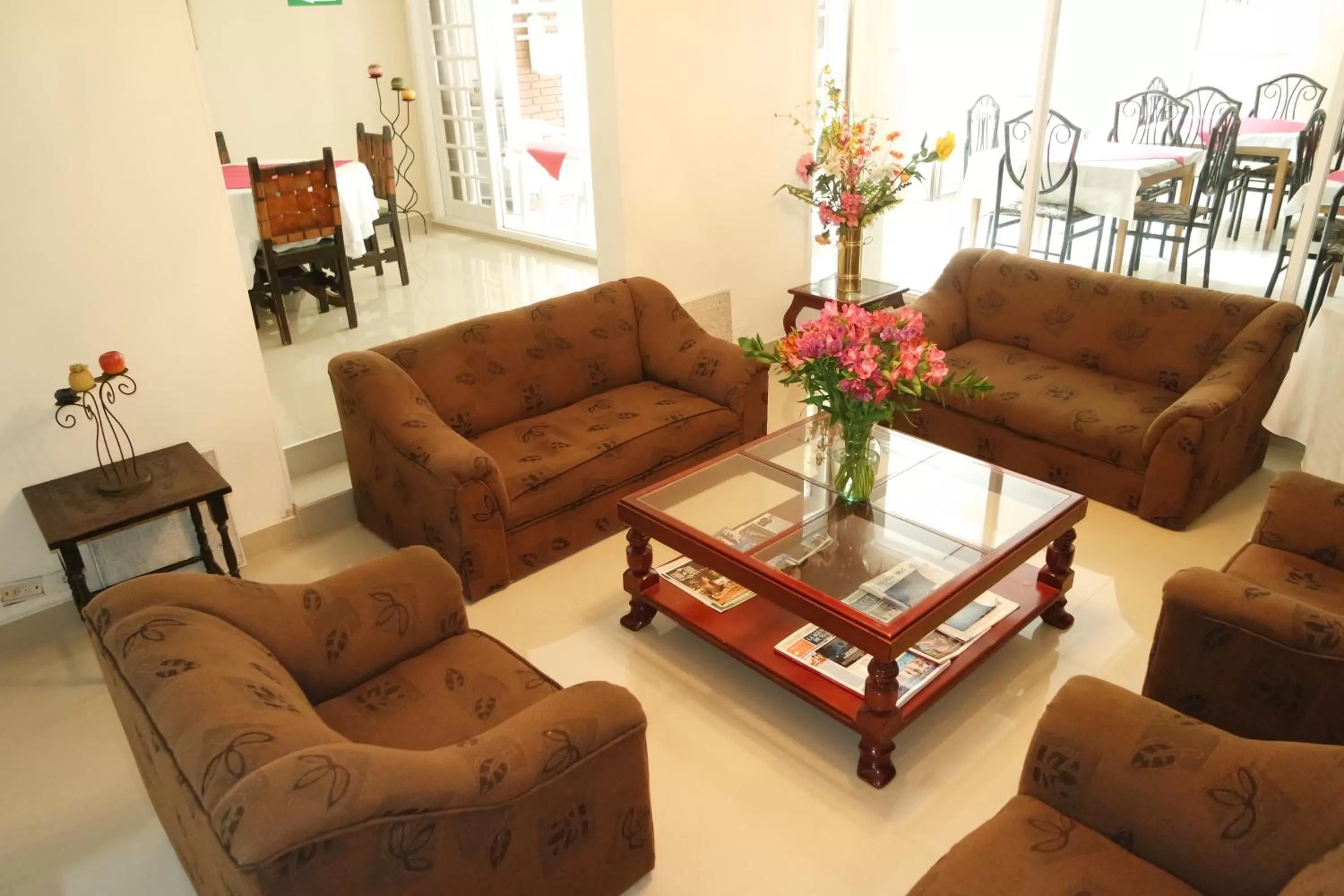 Communal lounge/ TV room, Seating Area in Hotel Casa Rincón del Chicó