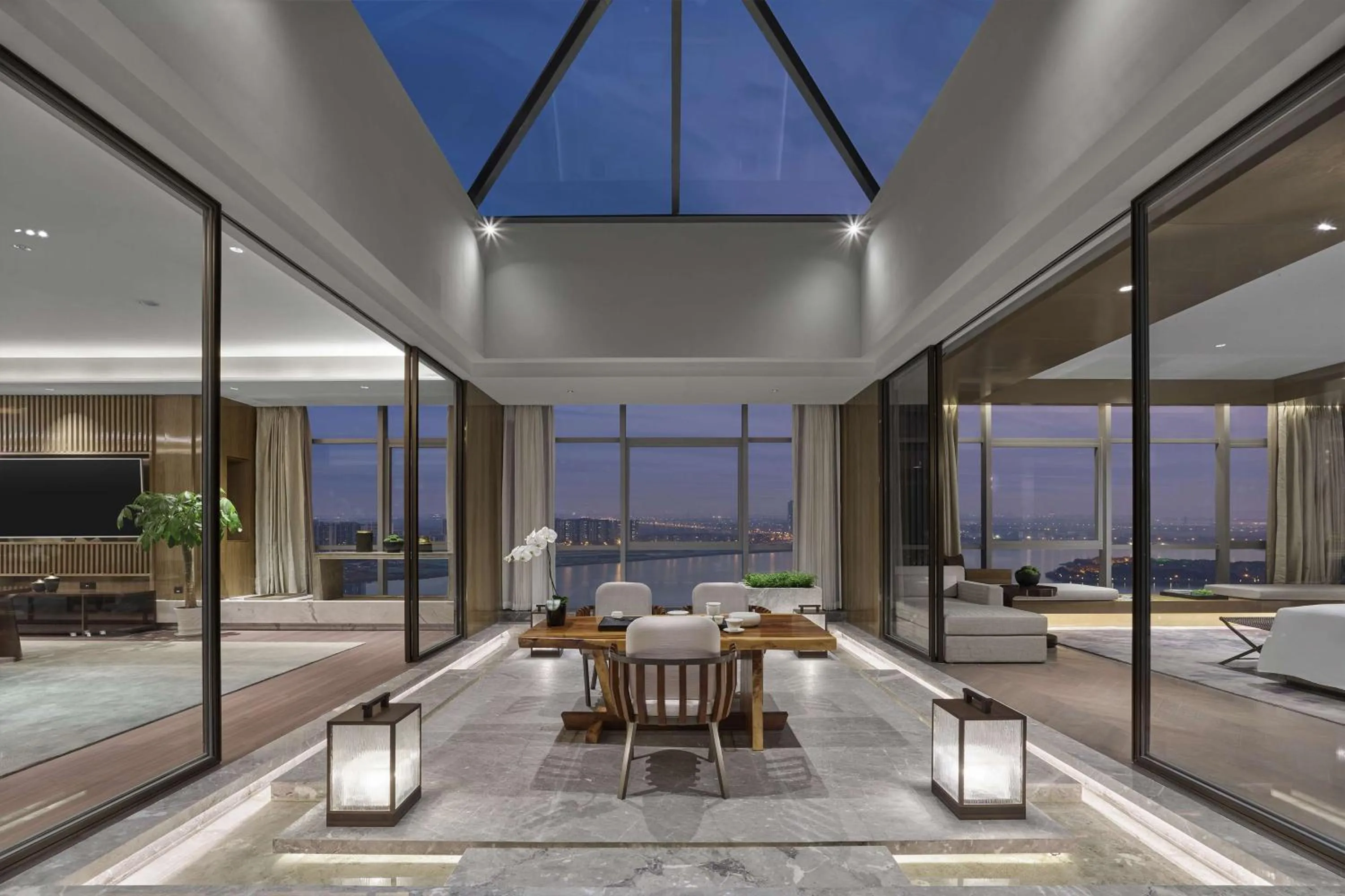 Living room, Bed in Hilton Suzhou Yinshan Lake