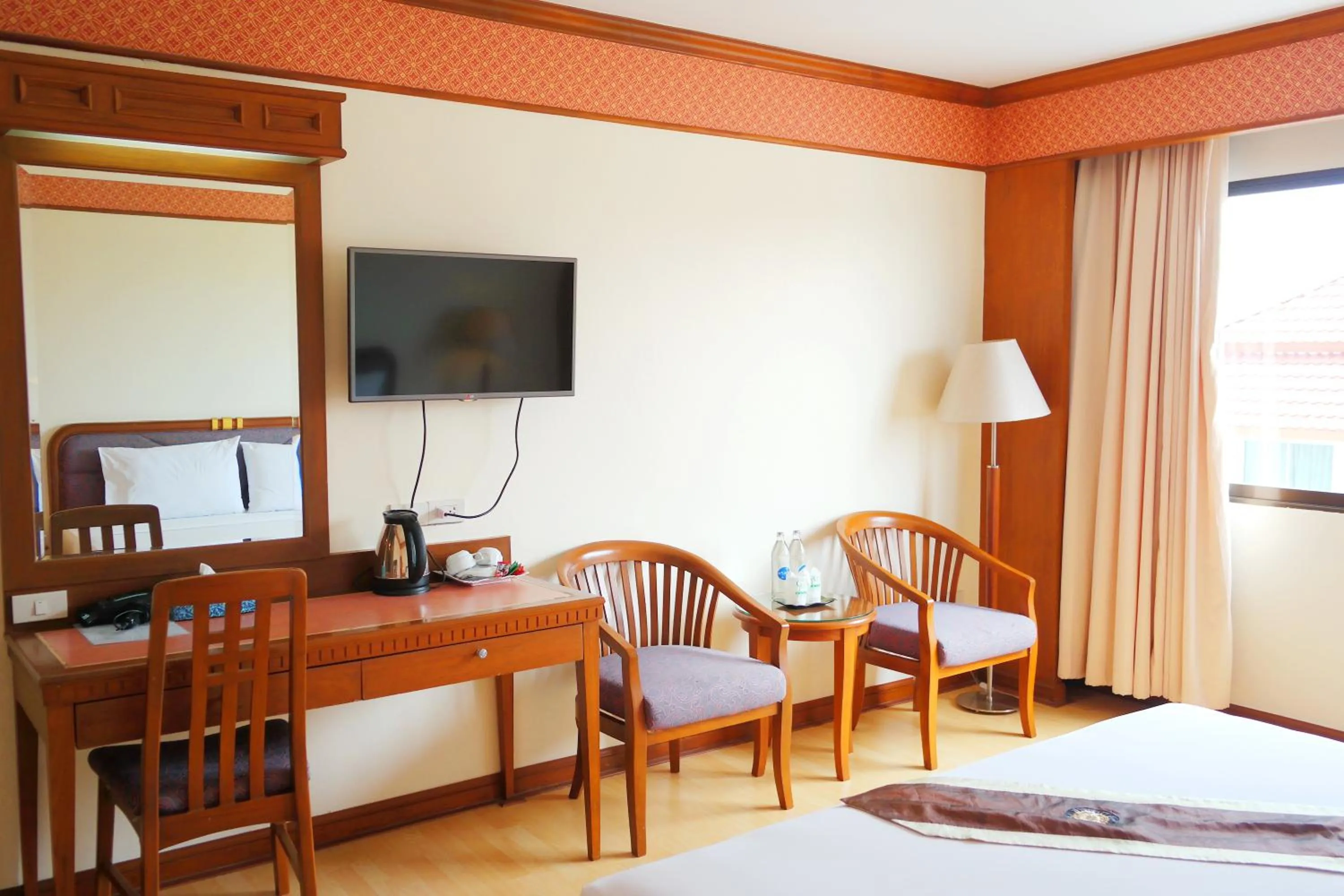 Bedroom, Bed in Grand Park Hotel