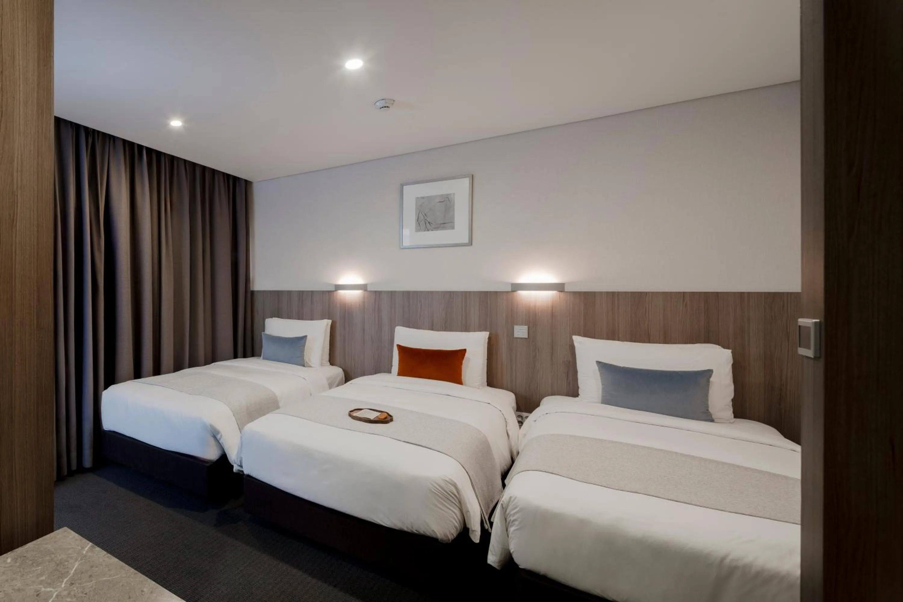 Photo of the whole room, Bed in Centermark Hotel Seoul