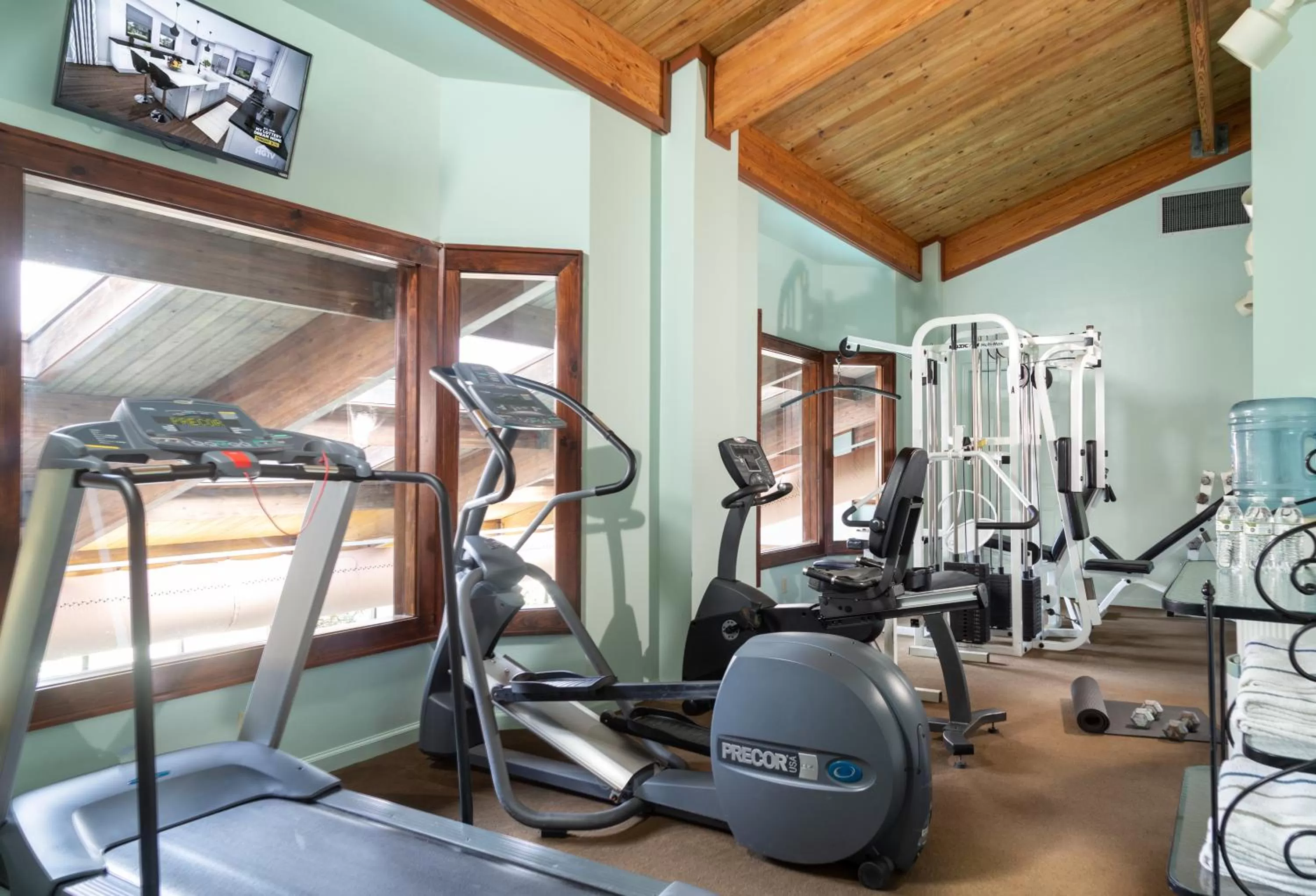 Fitness centre/facilities in Meadowbrook Inn