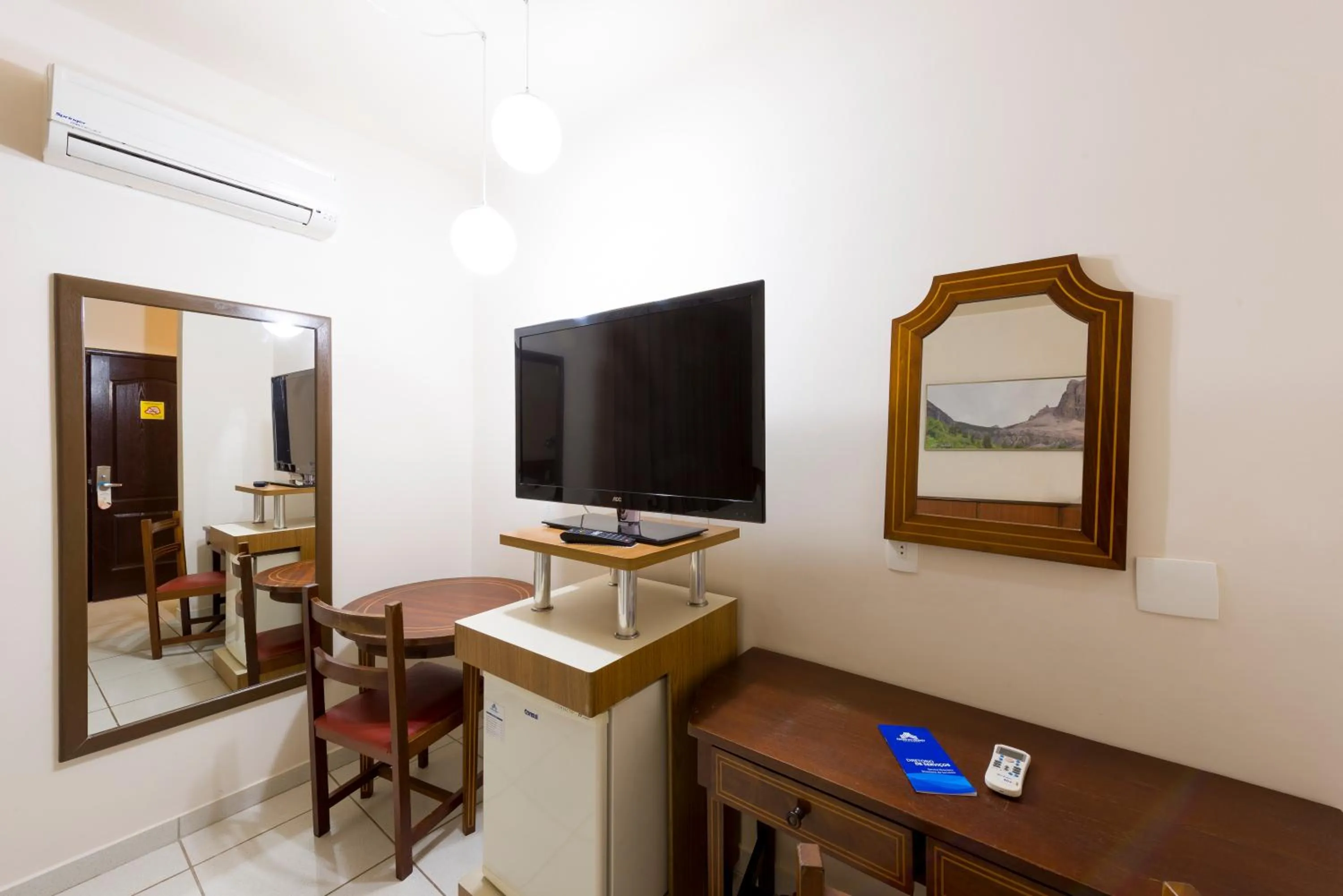 TV and multimedia in Aguas do Iguaçu Hotel Centro