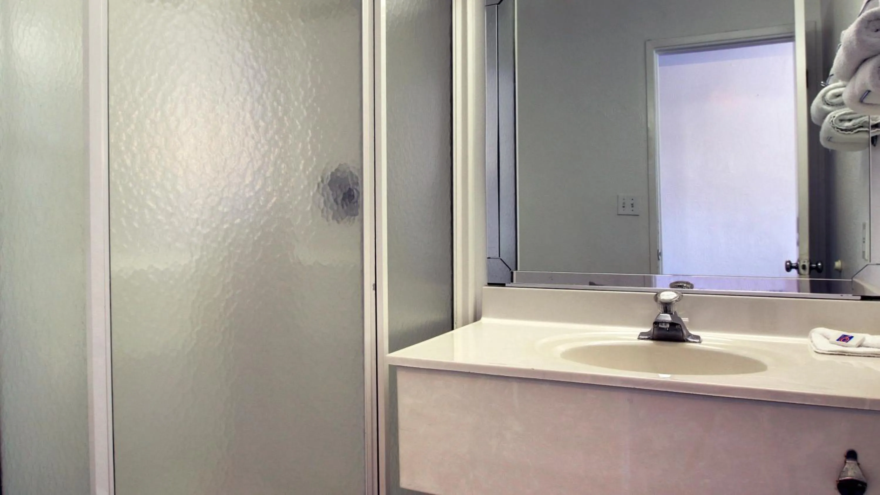 Bathroom in Motel 6-Normal, IL - Bloomington Area