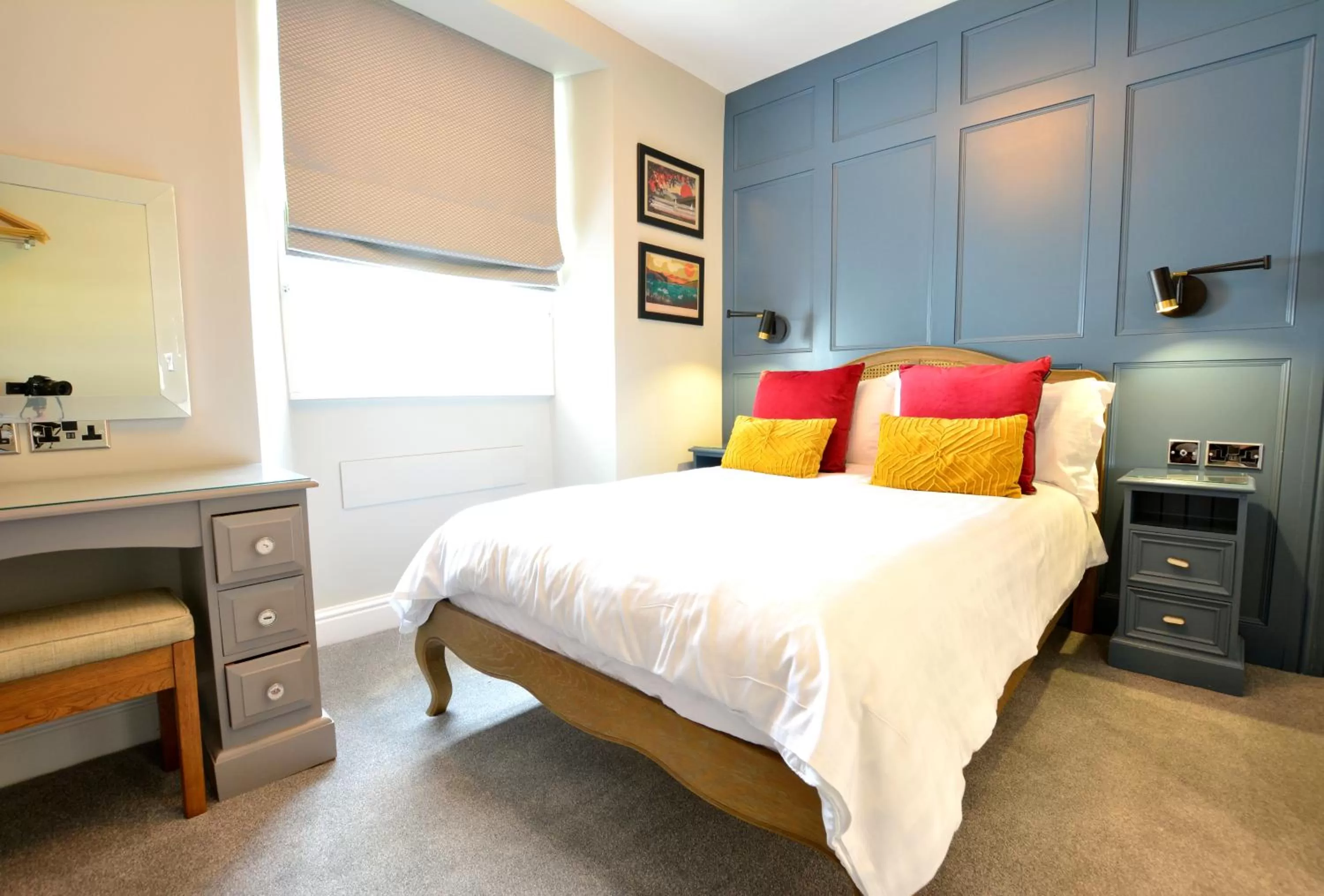 Bed in Fairfield House and Gardens