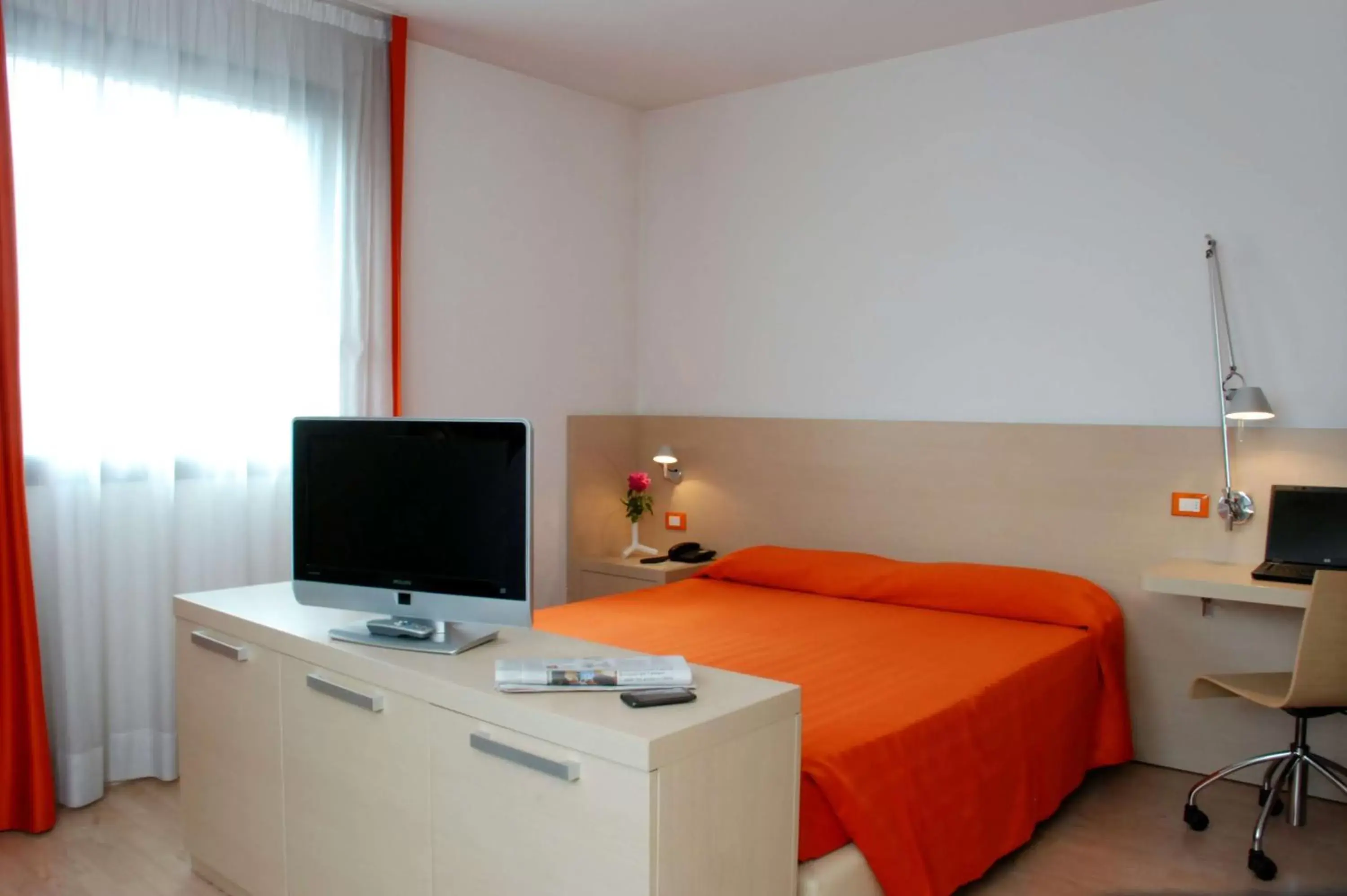 Apartment with Queen and Sofa Bed - Annex Building/Non-Smoking in Best Western Plus Hotel Galileo Padova Apartment with Queen and Sofa Bed - Annex Building/Non-Smoking in Best Western Plus Hotel Galileo Padova