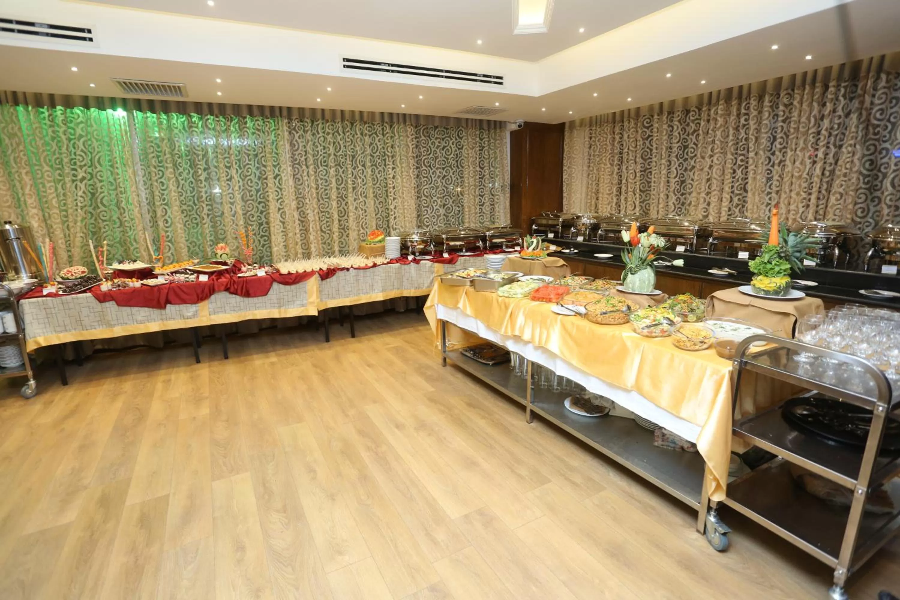 Food close-up in Marino Royal Hotel