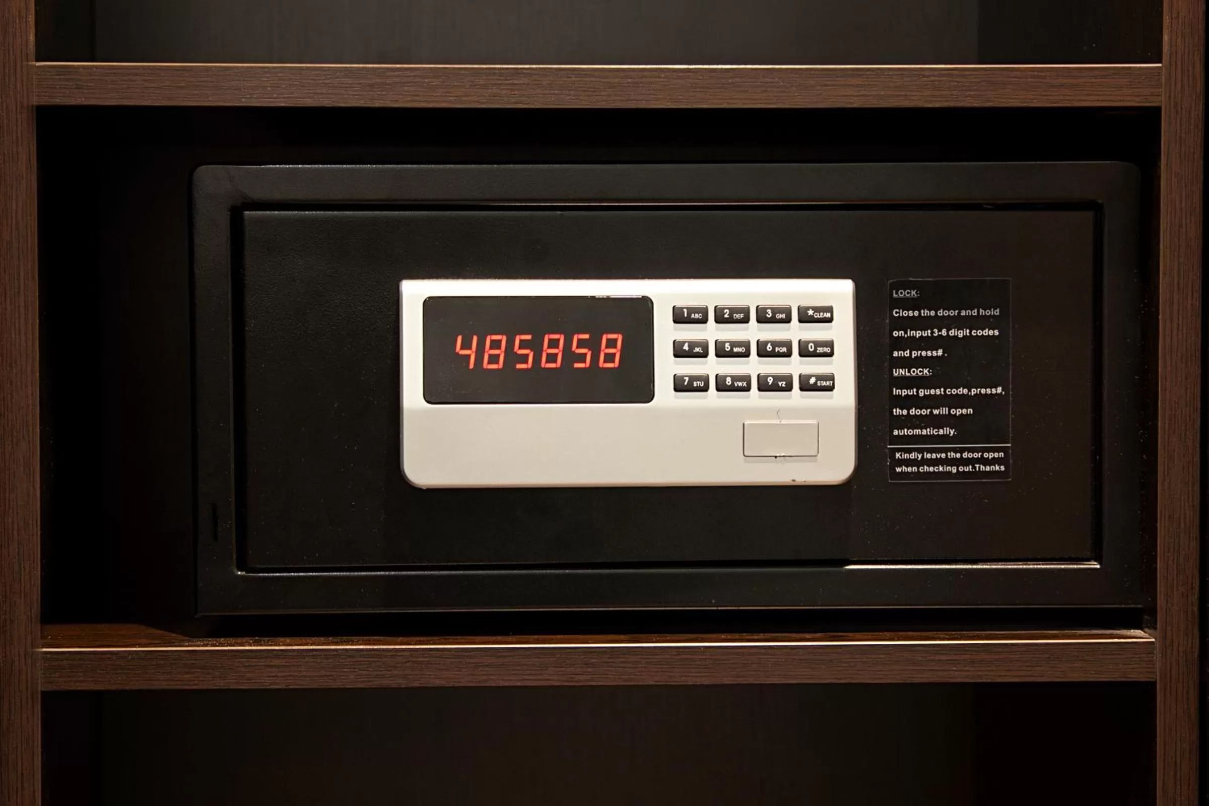 Decorative detail in Quentin XL Potsdamer Platz