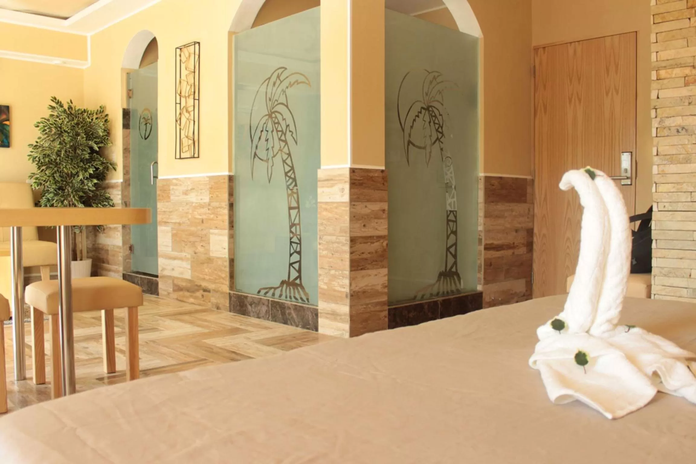 Bathroom, Bed in Sosua Inn Hotel