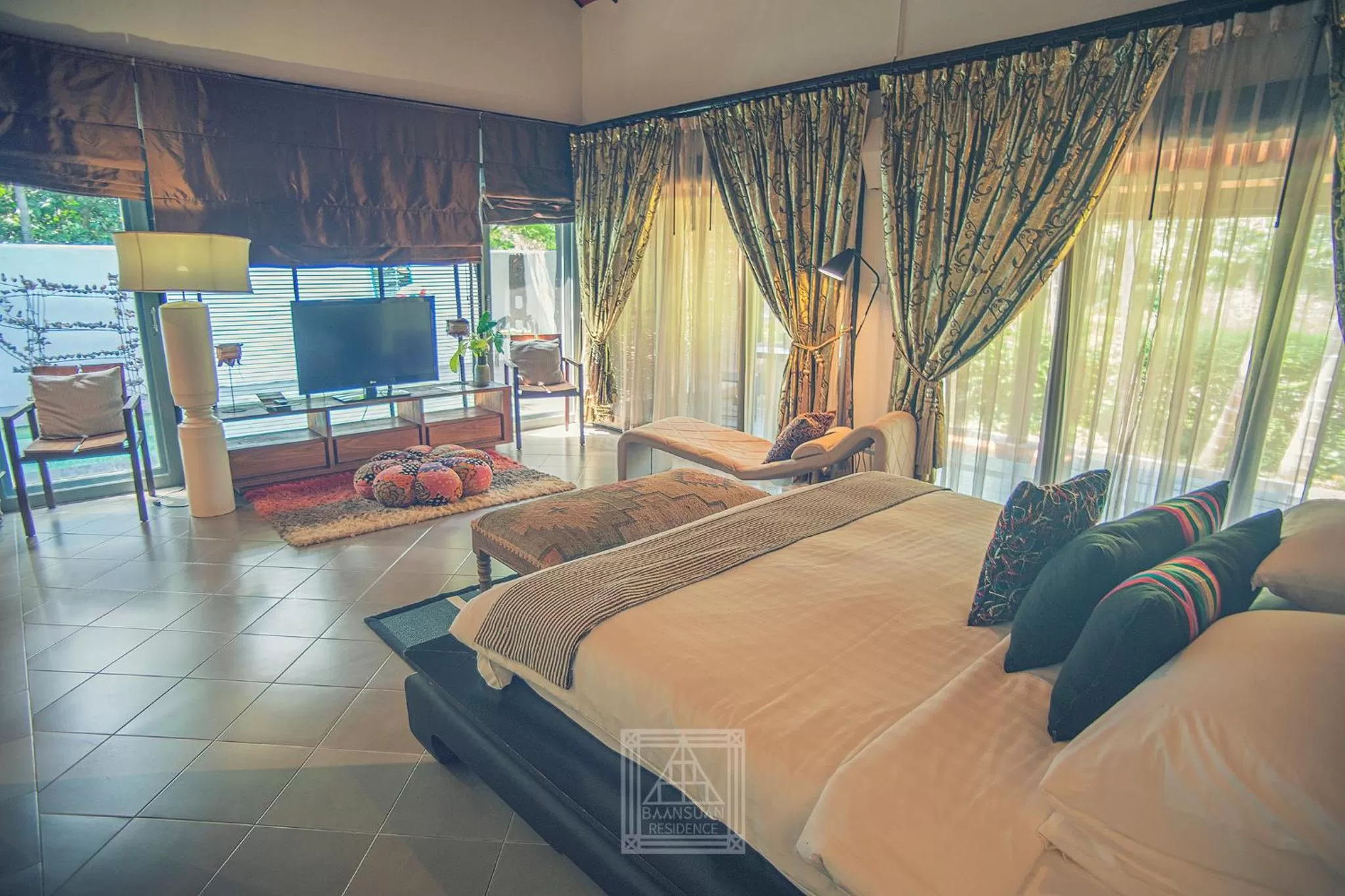 Photo of the whole room, Bed in Baan Suan Residence เฮือนพักบ้านสวน