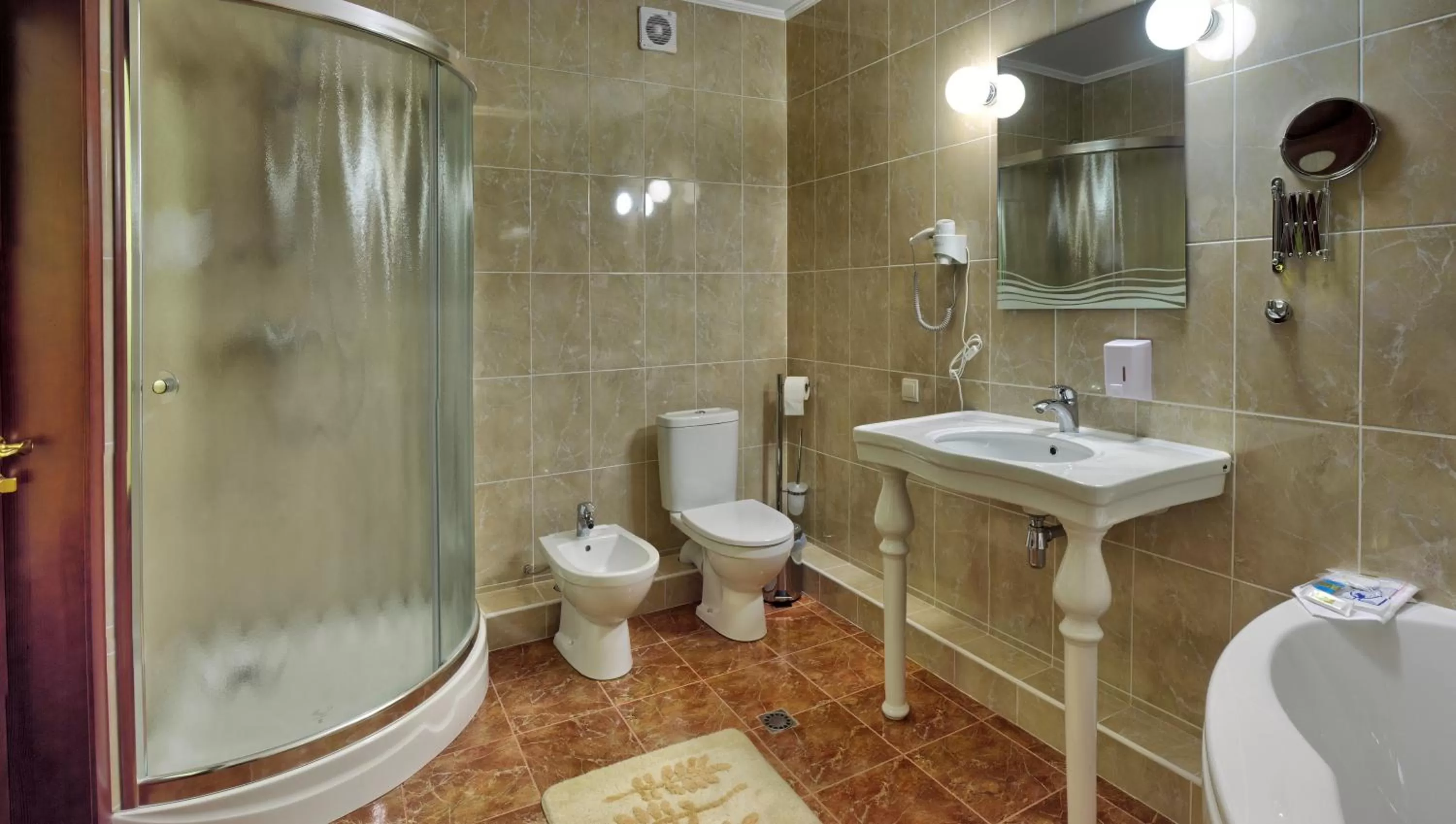 Shower in Ukraina Hotel