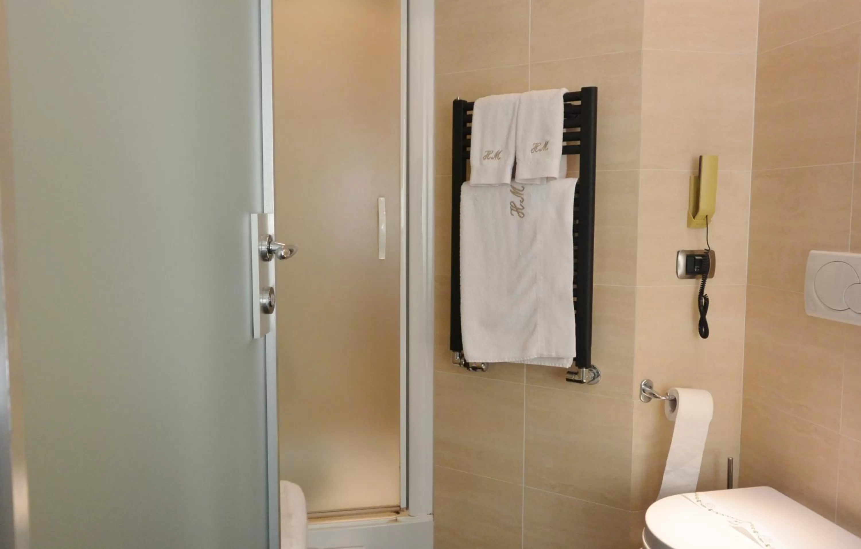 Bathroom in Hotel Moderno