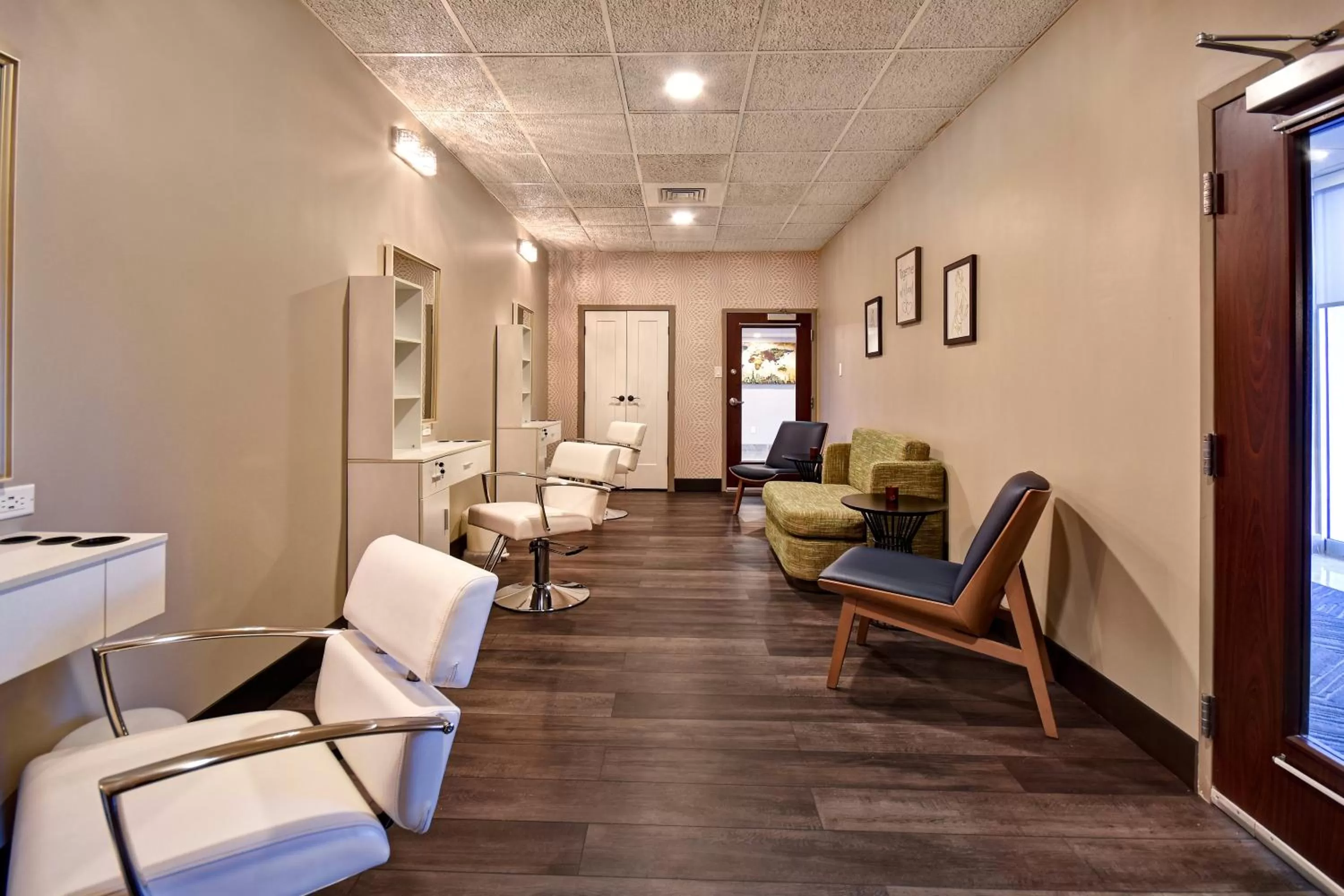 Decorative detail in Holiday Inn Philadelphia-Cherry Hill by IHG